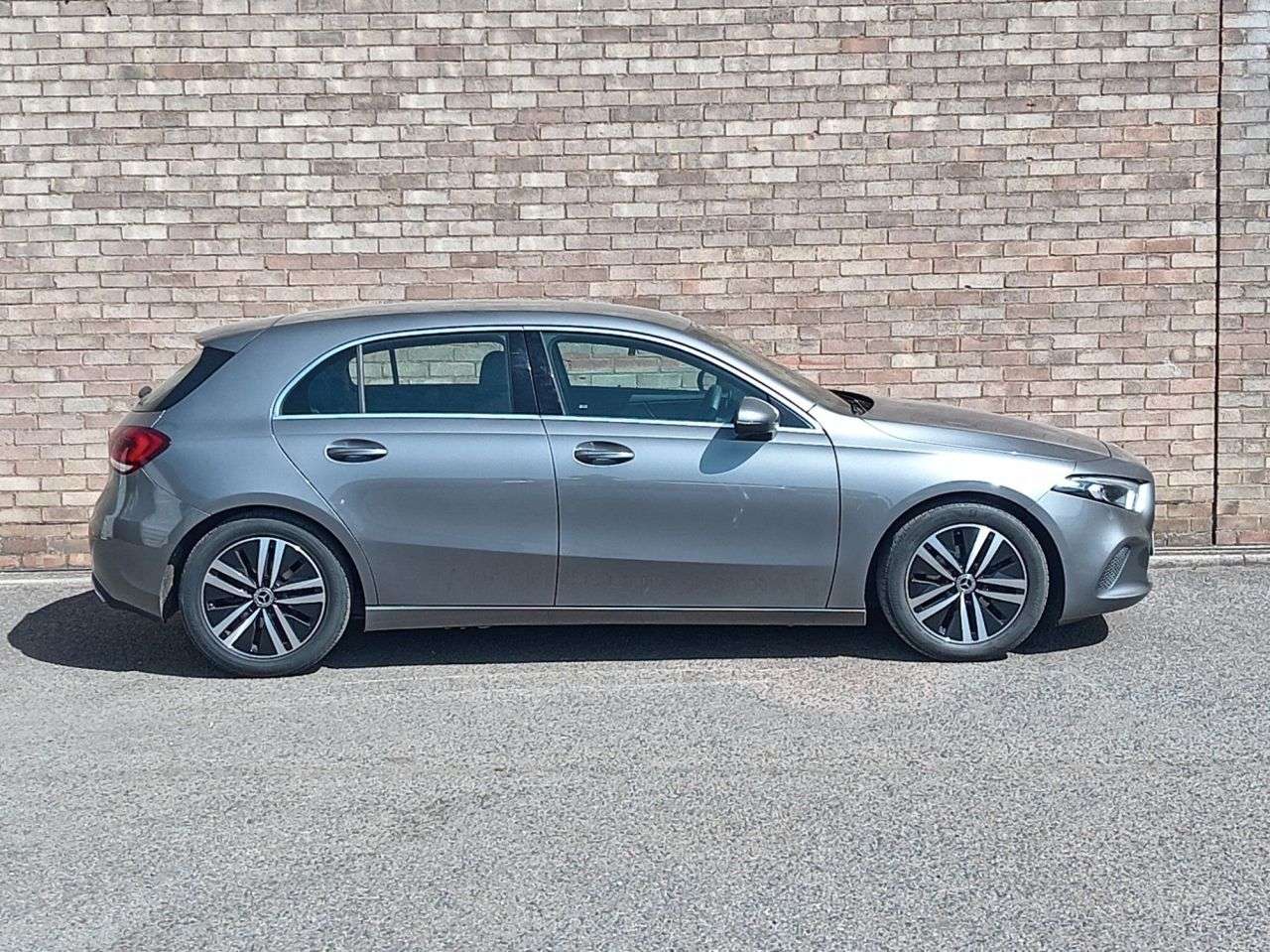 A 2022 MERCEDES-BENZ A CLASS 1.3 A180 Sport Hatchback 5dr Petrol 7G-DCT Euro 6 (s/s) (136 ps) A 2022 MERCEDES-BENZ A CLASS 1.3 A180 Sport Hatchback 5dr Petrol 7G-DCT Euro 6 (s/s) (136 ps)