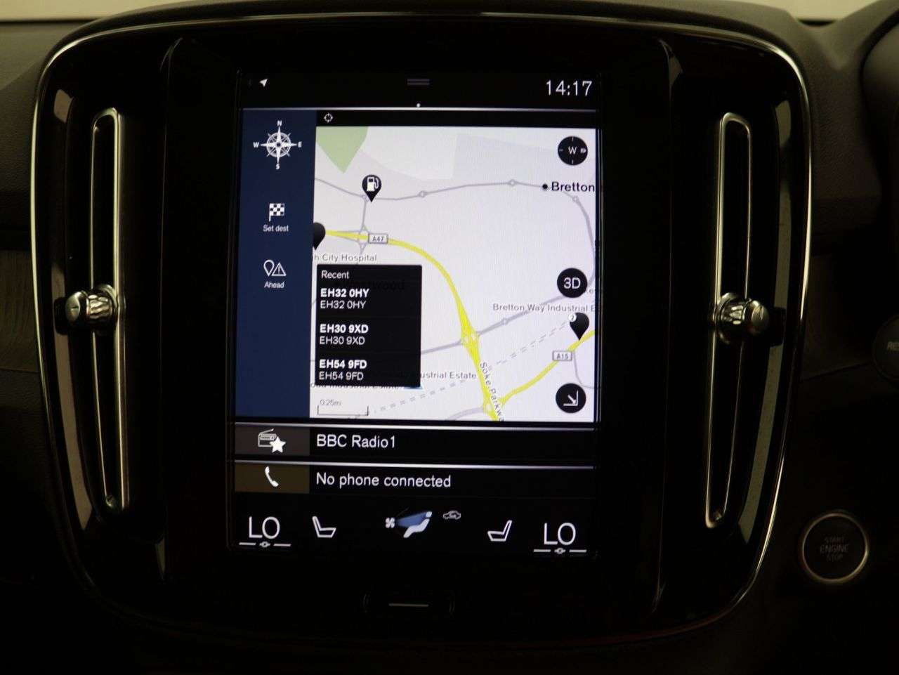 2019 VOLVO XC40 2019 VOLVO XC40