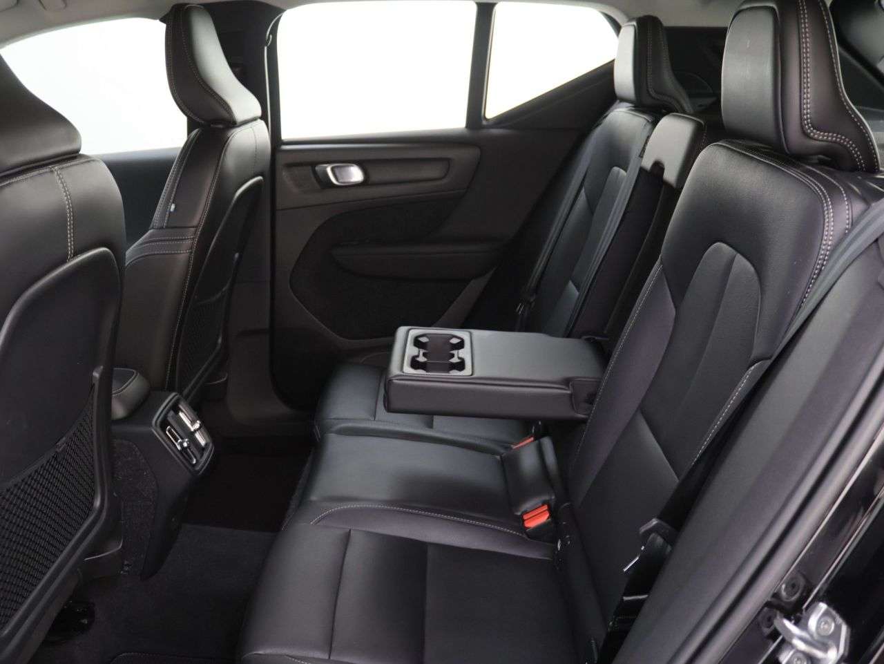 2019 VOLVO XC40 2019 VOLVO XC40
