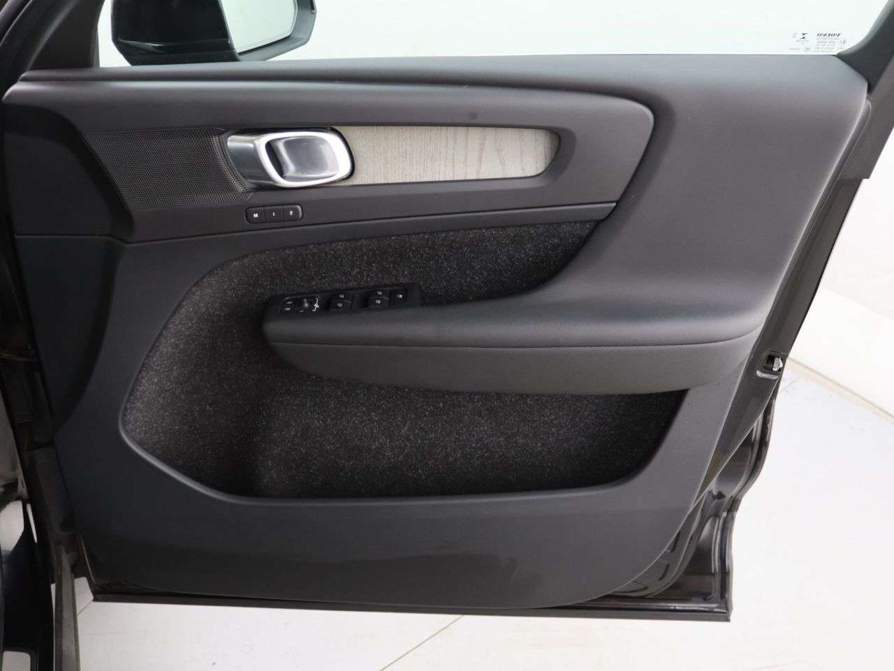 2019 VOLVO XC40 2019 VOLVO XC40