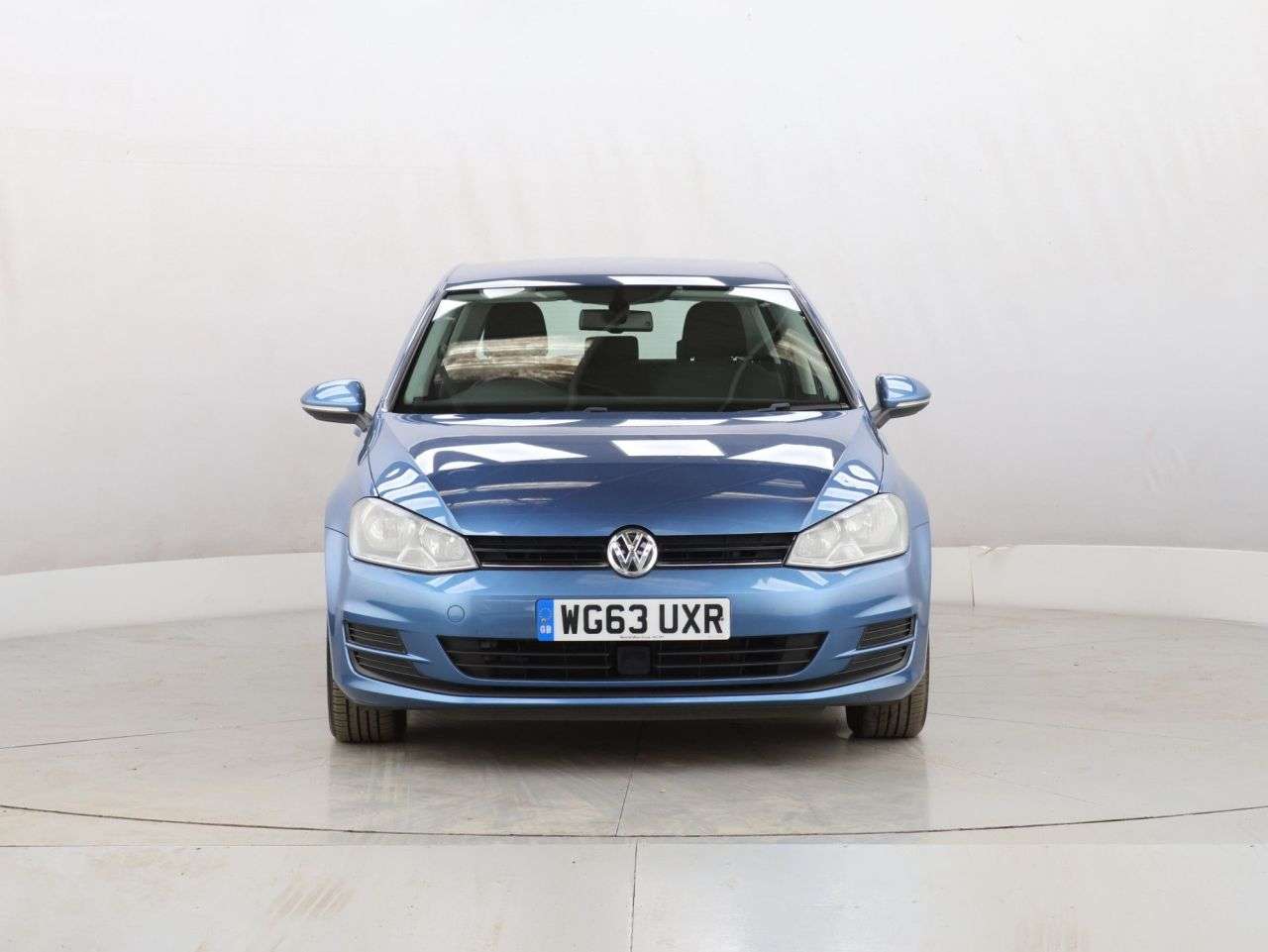 A 2013 VOLKSWAGEN GOLF 1.6 TDI BlueMotion Tech SE Hatchback 5dr Diesel Manual Euro 5 (s/s) (105 ps A 2013 VOLKSWAGEN GOLF 1.6 TDI BlueMotion Tech SE Hatchback 5dr Diesel Manual Euro 5 (s/s) (105 ps