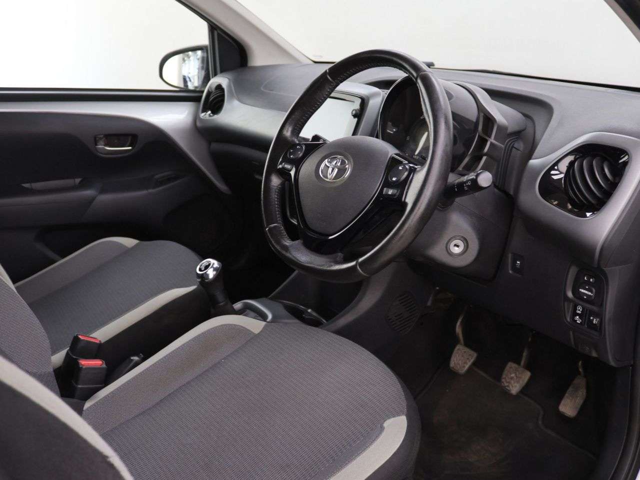 2021 TOYOTA AYGO 2021 TOYOTA AYGO