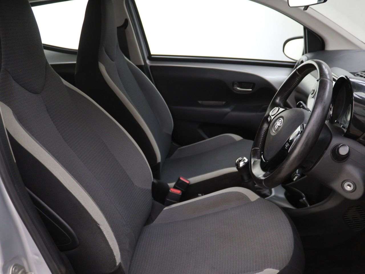 2021 TOYOTA AYGO 2021 TOYOTA AYGO