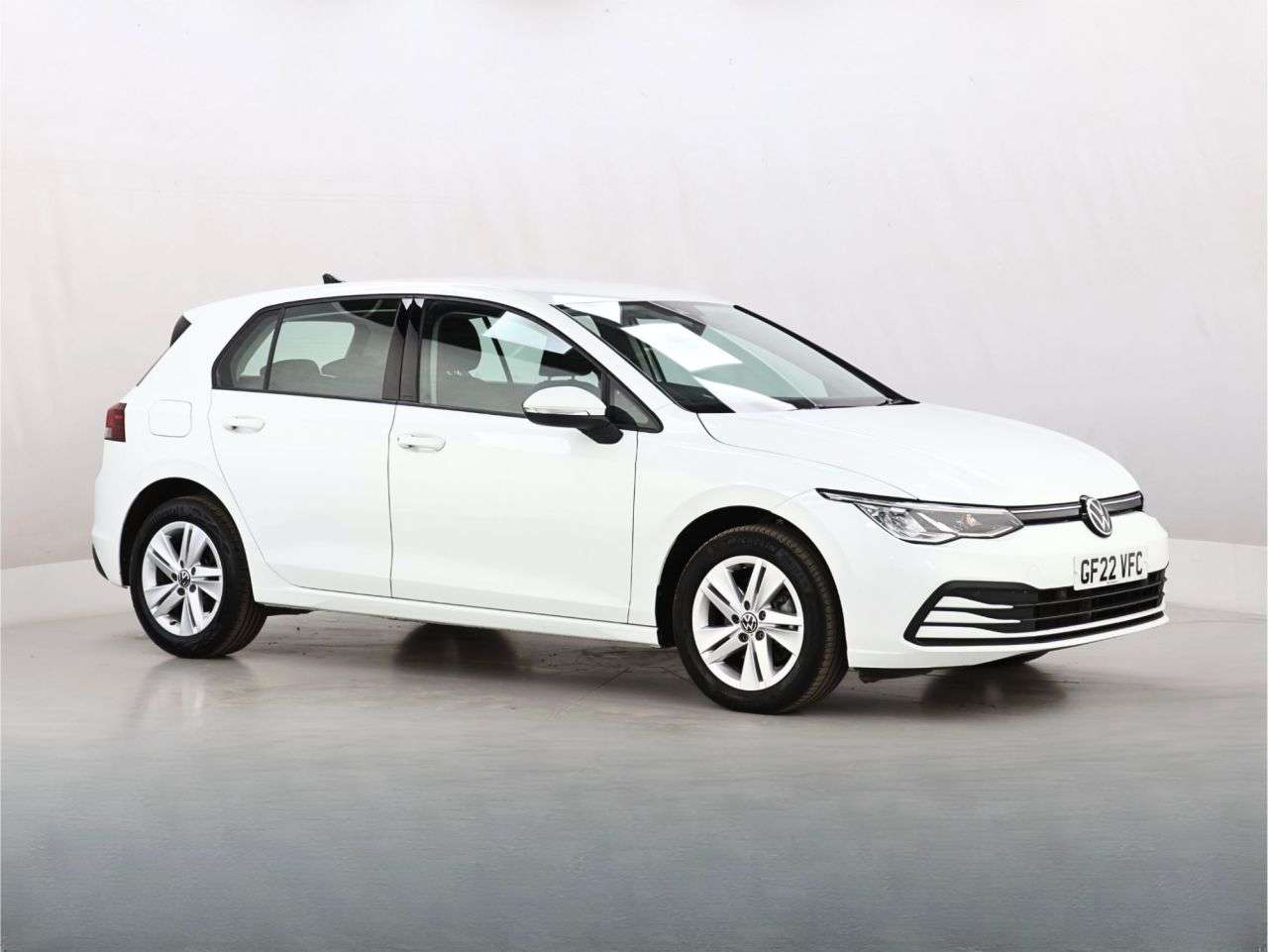 A 2022 VOLKSWAGEN GOLF 1.0 TSI Life Hatchback 5dr Petrol Manual Euro 6 (s/s) (110 ps) A 2022 VOLKSWAGEN GOLF 1.0 TSI Life Hatchback 5dr Petrol Manual Euro 6 (s/s) (110 ps)