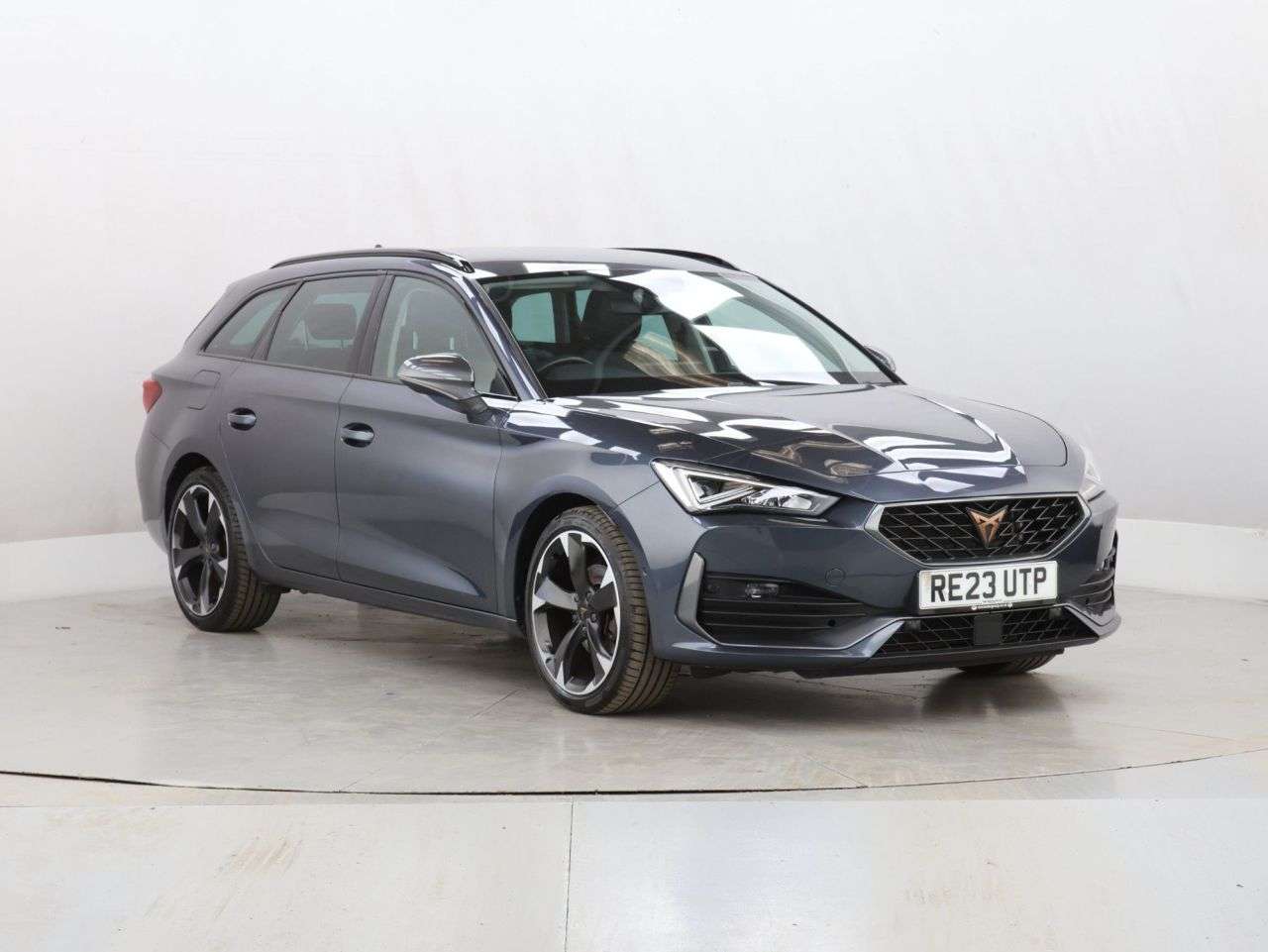 A 2023 CUPRA LEON 1.5 eTSI EVO V1 Estate 5dr Petrol Hybrid DSG Euro 6 (s/s) (150 ps) A 2023 CUPRA LEON 1.5 eTSI EVO V1 Estate 5dr Petrol Hybrid DSG Euro 6 (s/s) (150 ps)