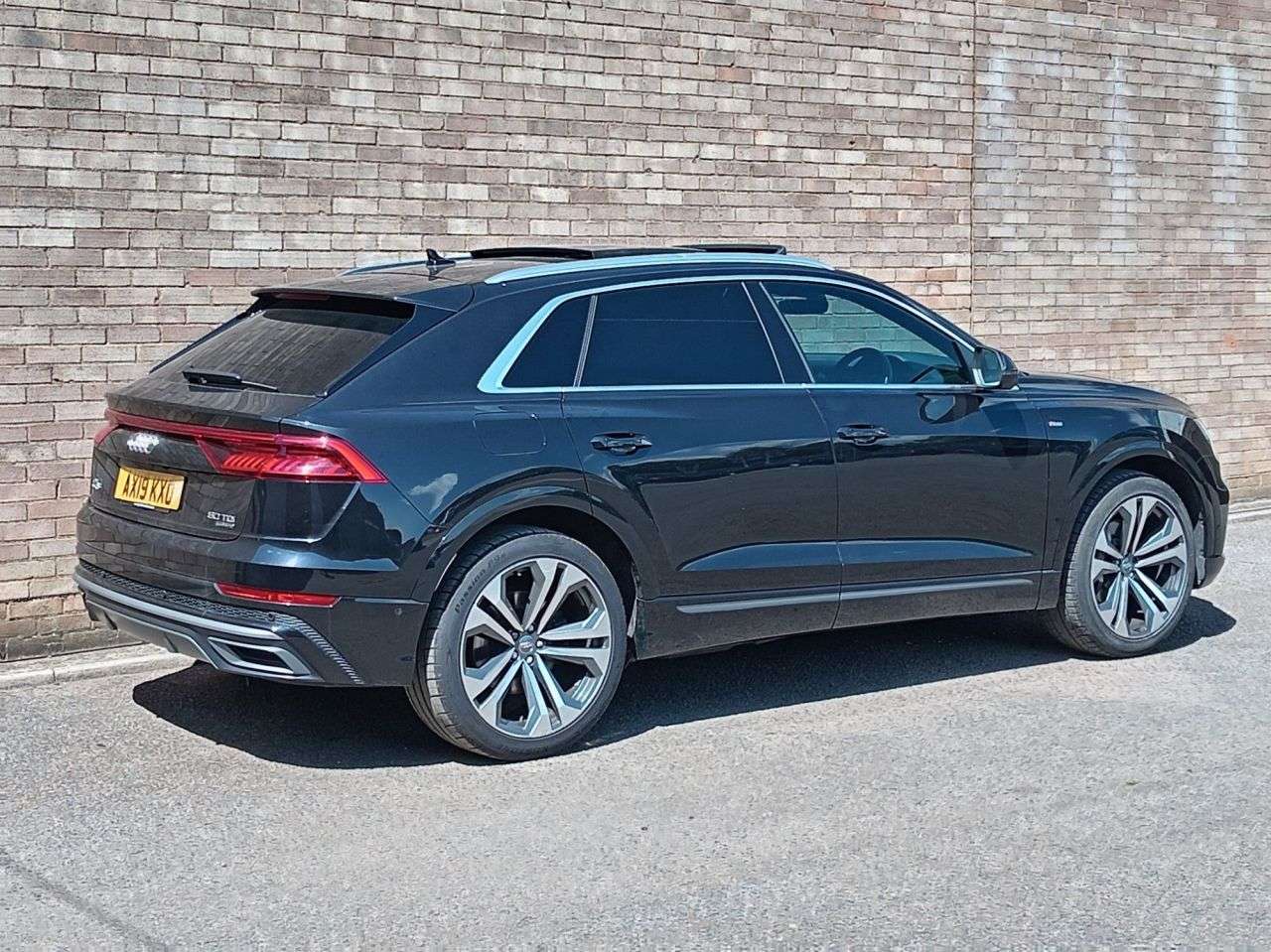 2019 AUDI Q8 2019 AUDI Q8