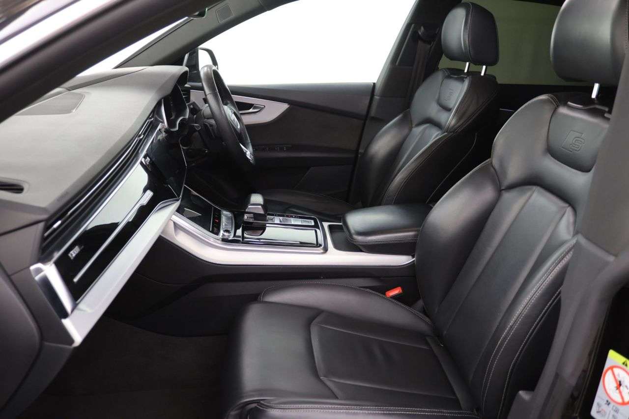 2019 AUDI Q8 2019 AUDI Q8
