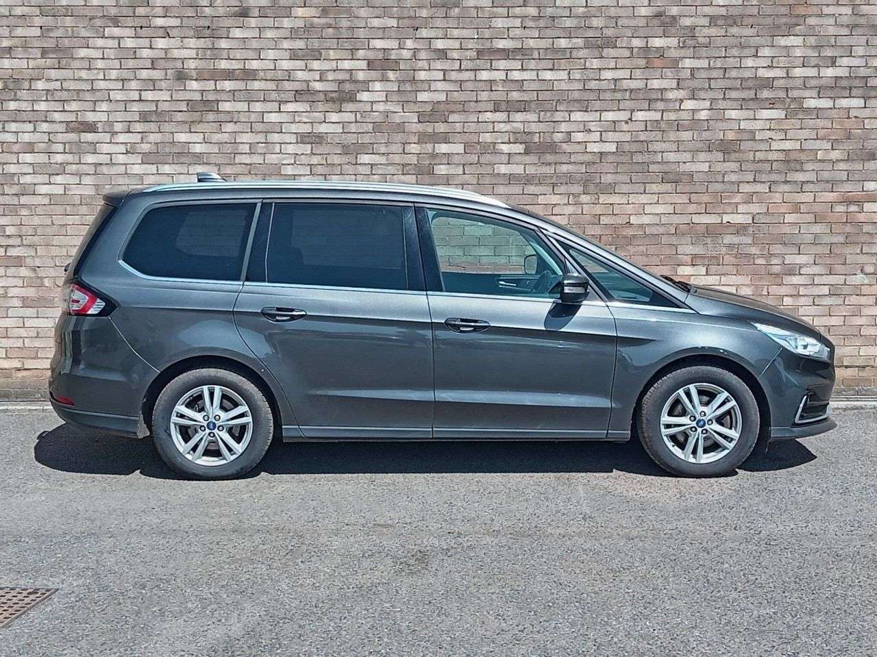 A 2020 FORD GALAXY 2.0 EcoBlue Titanium MPV 5dr Diesel Manual Euro 6 (s/s) (150 ps) A 2020 FORD GALAXY 2.0 EcoBlue Titanium MPV 5dr Diesel Manual Euro 6 (s/s) (150 ps)