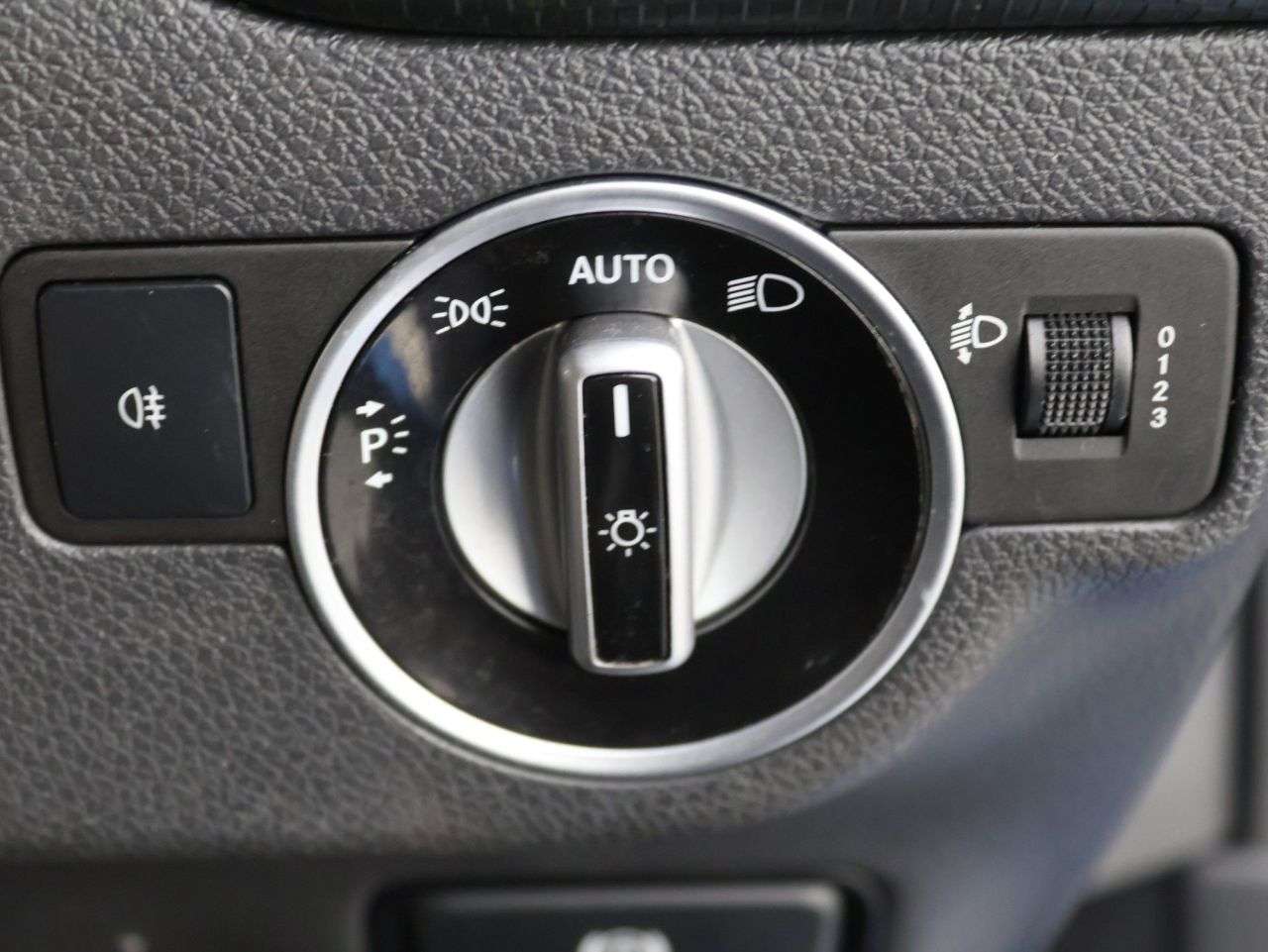2014 MERCEDES-BENZ A CLASS 2014 MERCEDES-BENZ A CLASS