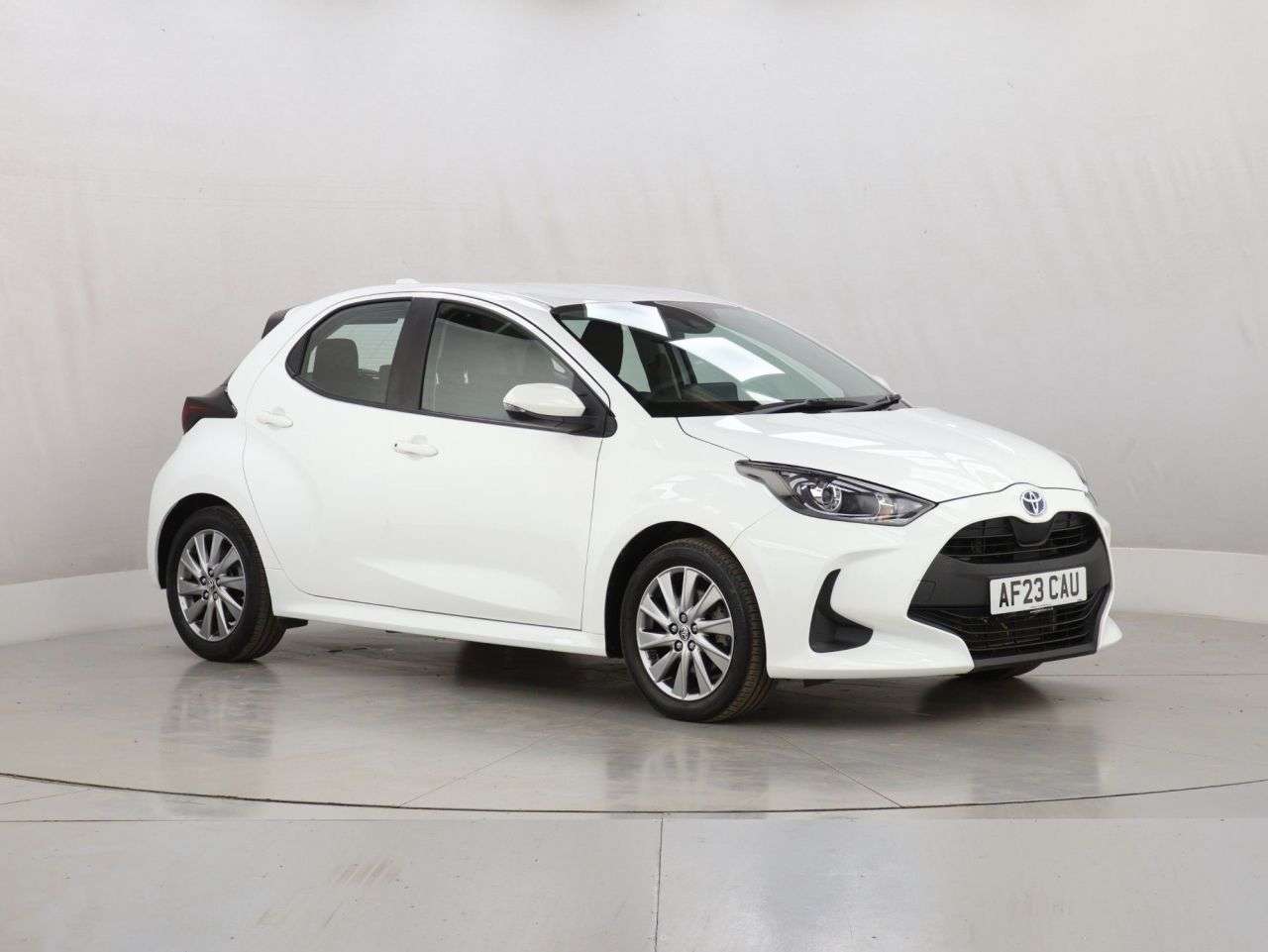 A 2023 TOYOTA YARIS 1.5 VVT-h Icon Hatchback 5dr Petrol Hybrid E-CVT Euro 6 (s/s) (116 ps) A 2023 TOYOTA YARIS 1.5 VVT-h Icon Hatchback 5dr Petrol Hybrid E-CVT Euro 6 (s/s) (116 ps)