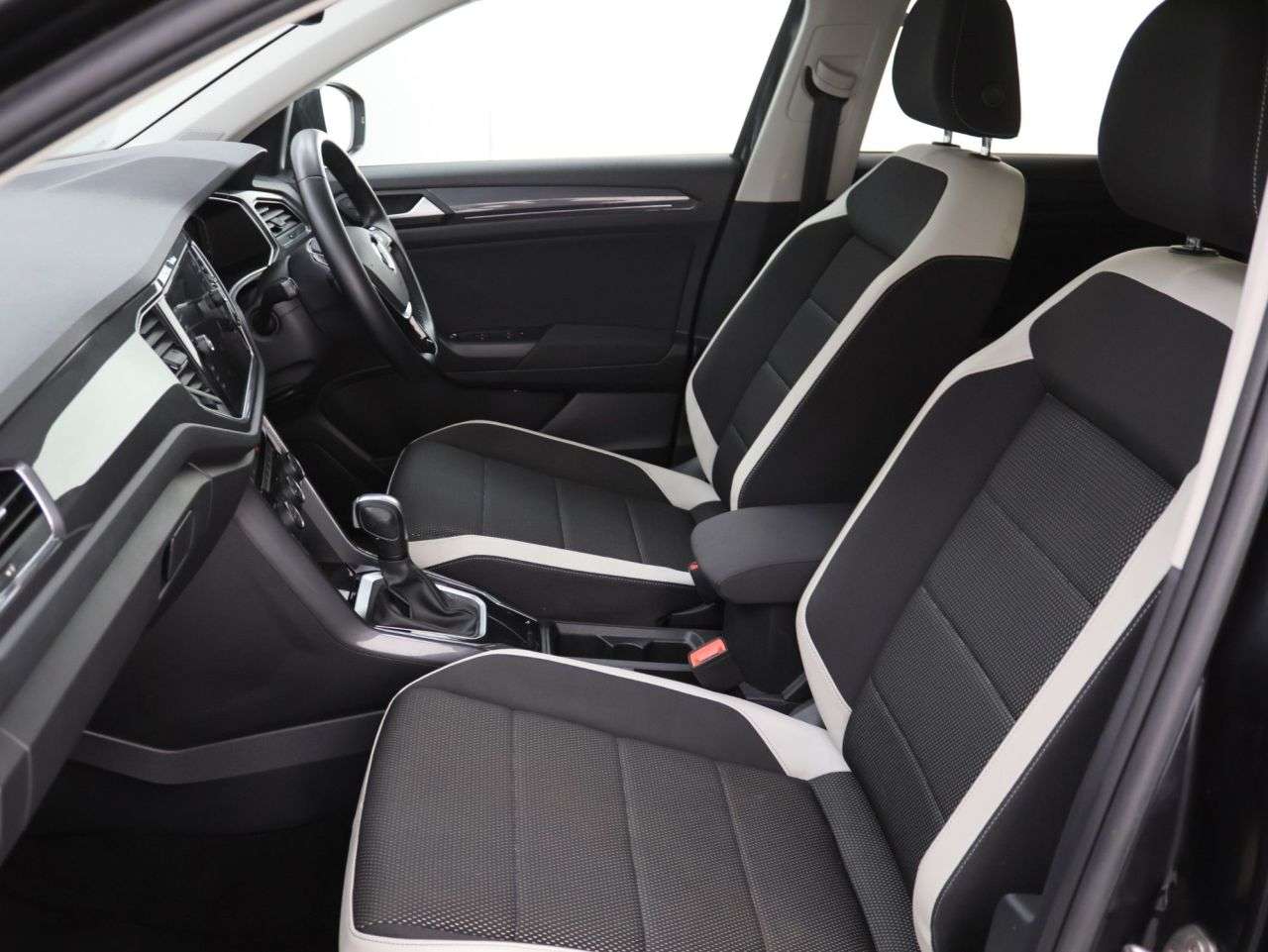 2022 VOLKSWAGEN T-ROC 2022 VOLKSWAGEN T-ROC