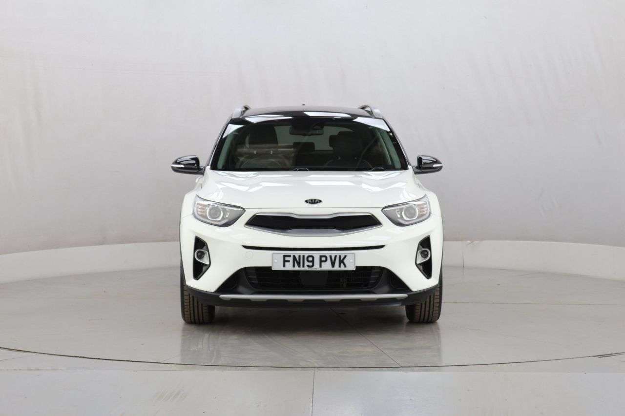 A 2019 KIA STONIC 1.0 T-GDi 4 SUV 5dr Petrol Manual Euro 6 (s/s) (118 bhp) A 2019 KIA STONIC 1.0 T-GDi 4 SUV 5dr Petrol Manual Euro 6 (s/s) (118 bhp)