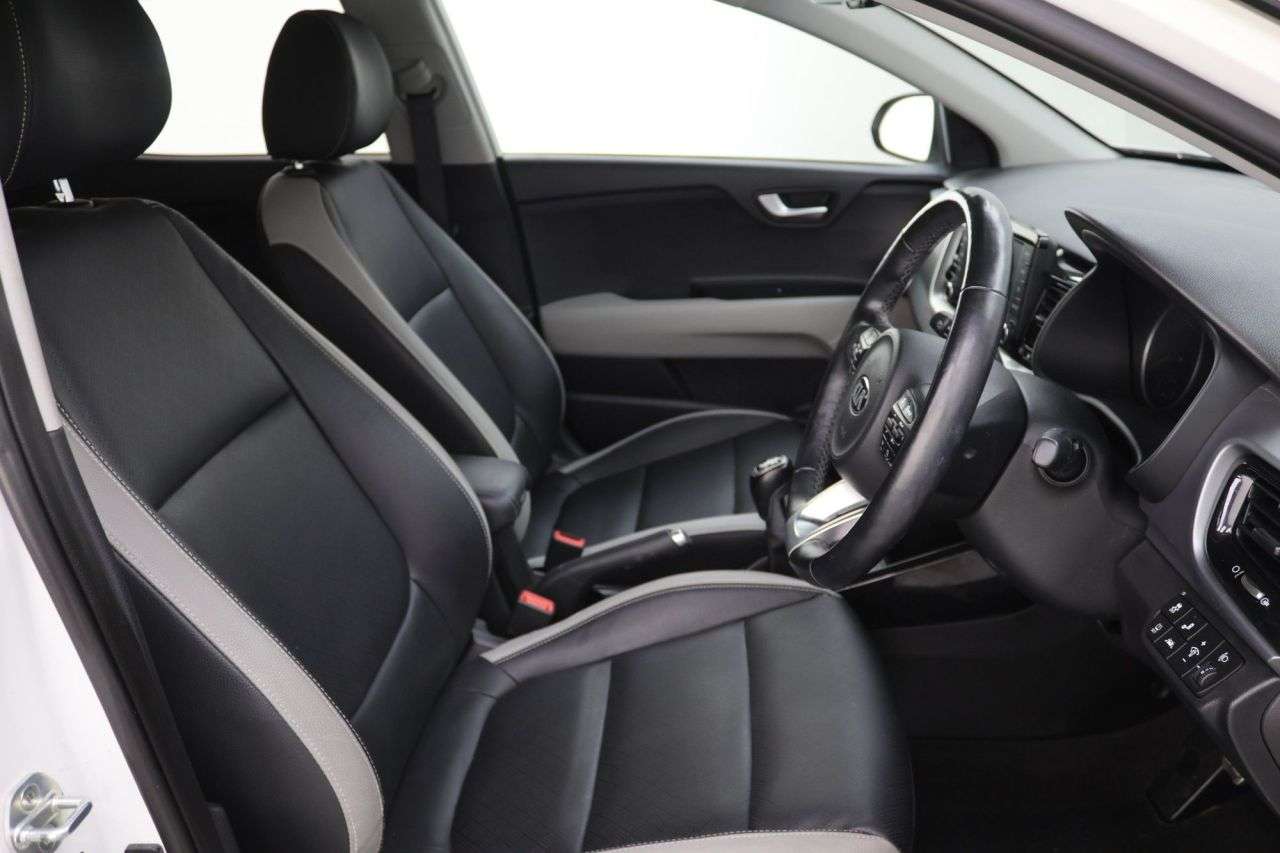 2019 KIA STONIC 2019 KIA STONIC