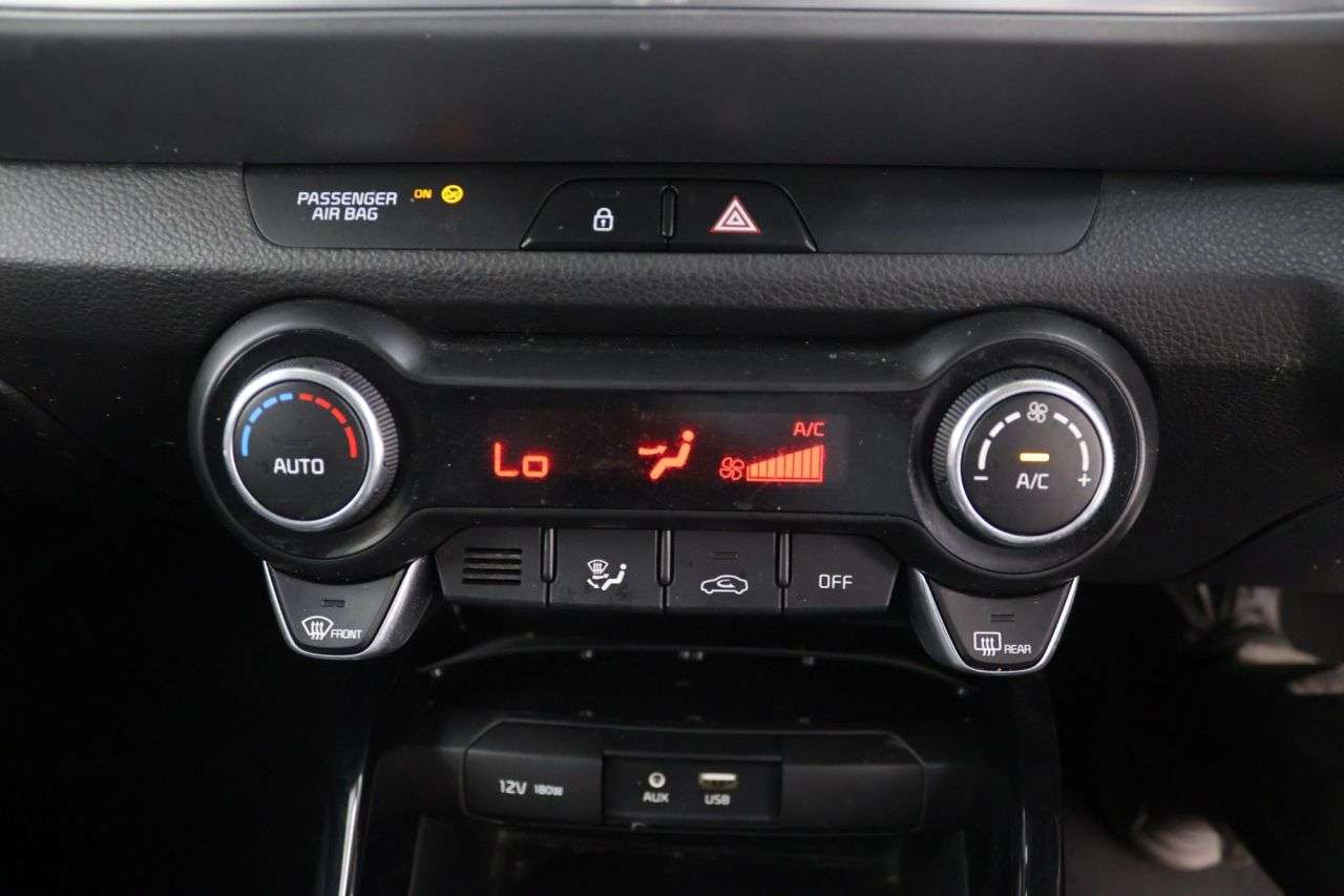 2019 KIA STONIC 2019 KIA STONIC
