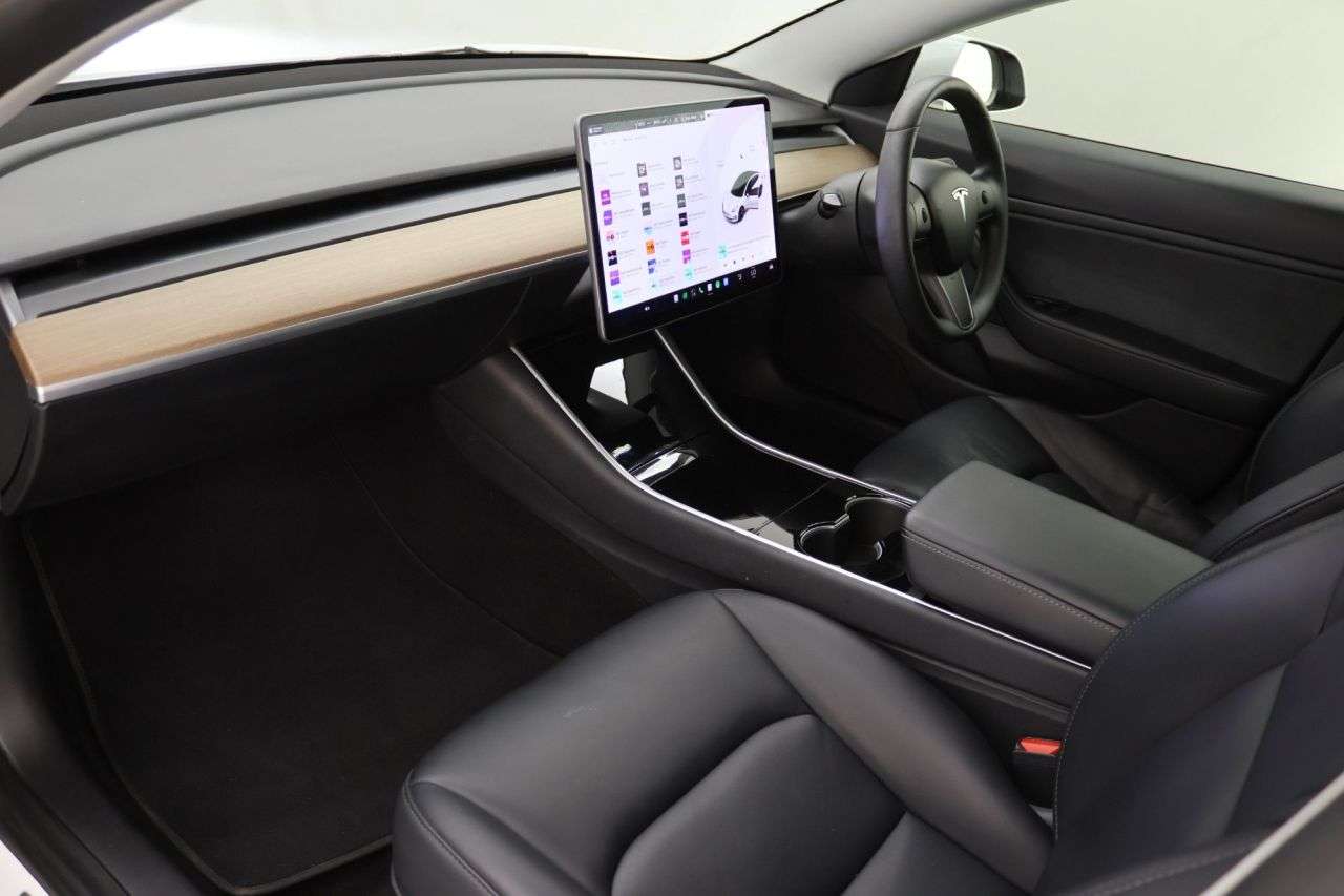 2020 TESLA MODEL 3 2020 TESLA MODEL 3