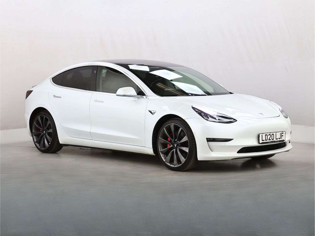 A 2020 TESLA MODEL 3 (Dual Motor) Performance Saloon 4dr Electric Auto 4WDE (Performance Upgrade A 2020 TESLA MODEL 3 (Dual Motor) Performance Saloon 4dr Electric Auto 4WDE (Performance Upgrade