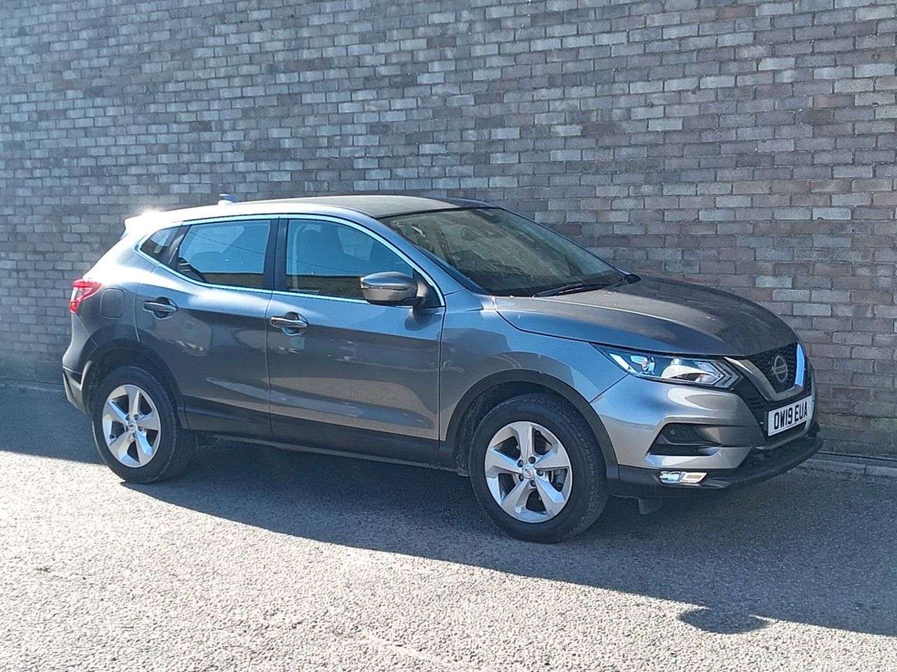A 2019 NISSAN QASHQAI 1.3 DIG-T Acenta Premium SUV 5dr Petrol Manual Euro 6 (s/s) (140 ps) A 2019 NISSAN QASHQAI 1.3 DIG-T Acenta Premium SUV 5dr Petrol Manual Euro 6 (s/s) (140 ps)