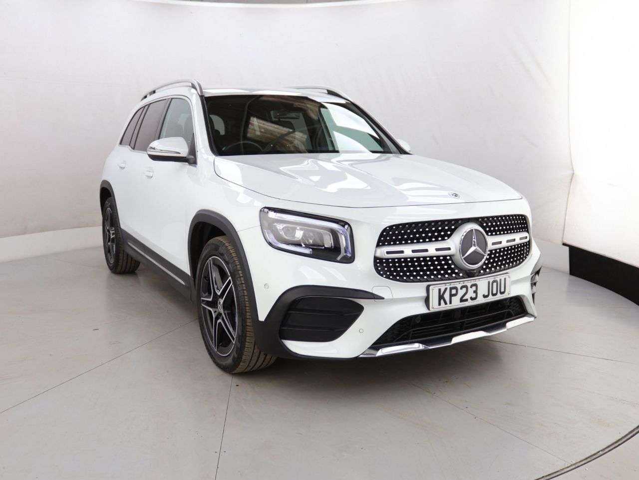 A 2023 MERCEDES-BENZ GLB CLASS 1.3 GLB200 AMG Line (Executive) SUV 5dr Petrol 7G-DCT Euro 6 (s/s) (163 ps) A 2023 MERCEDES-BENZ GLB CLASS 1.3 GLB200 AMG Line (Executive) SUV 5dr Petrol 7G-DCT Euro 6 (s/s) (163 ps)