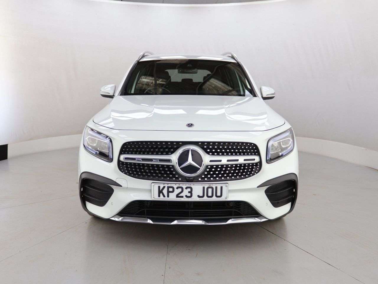 A 2023 MERCEDES-BENZ GLB CLASS 1.3 GLB200 AMG Line (Executive) SUV 5dr Petrol 7G-DCT Euro 6 (s/s) (163 ps) A 2023 MERCEDES-BENZ GLB CLASS 1.3 GLB200 AMG Line (Executive) SUV 5dr Petrol 7G-DCT Euro 6 (s/s) (163 ps)