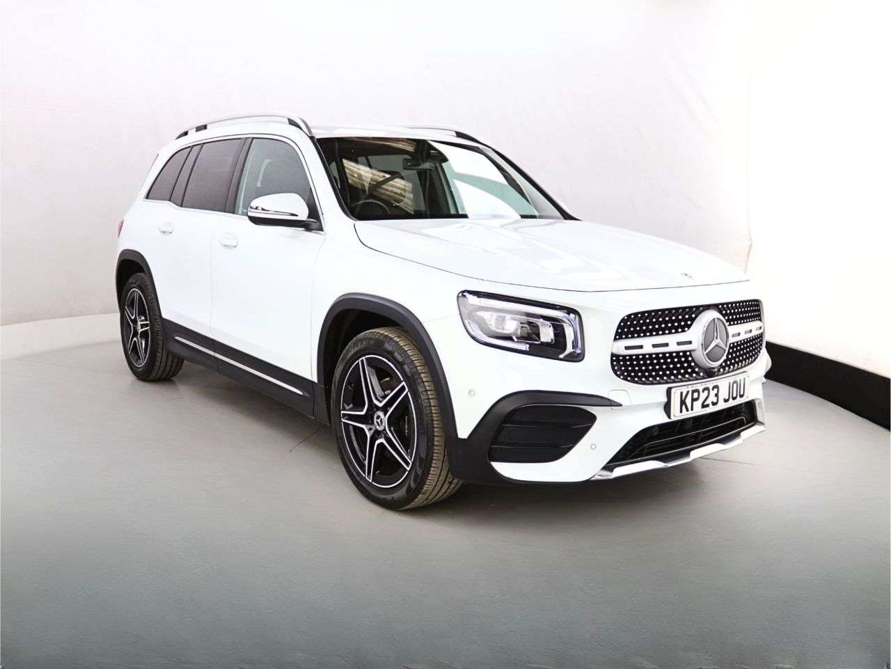 A 2023 MERCEDES-BENZ GLB CLASS 1.3 GLB200 AMG Line (Executive) SUV 5dr Petrol 7G-DCT Euro 6 (s/s) (163 ps) A 2023 MERCEDES-BENZ GLB CLASS 1.3 GLB200 AMG Line (Executive) SUV 5dr Petrol 7G-DCT Euro 6 (s/s) (163 ps)