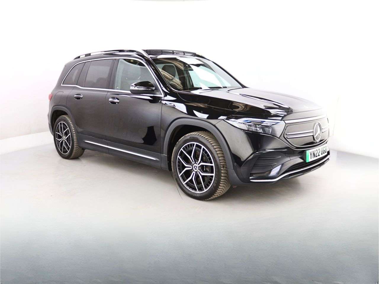 A 2022 MERCEDES-BENZ EQB EQB 350 66.5kWh AMG Line (Premium) SUV 5dr Electric Auto 4MATIC (292 ps) A 2022 MERCEDES-BENZ EQB EQB 350 66.5kWh AMG Line (Premium) SUV 5dr Electric Auto 4MATIC (292 ps)