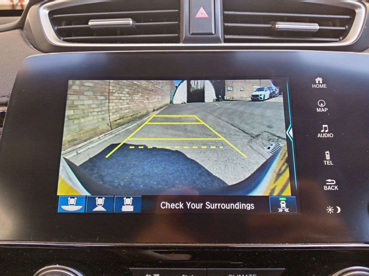 A 2019 HONDA CR-V 1.5 VTEC Turbo SR SUV 5dr Petrol CVT 4WD Euro 6 (193 ps) A 2019 HONDA CR-V 1.5 VTEC Turbo SR SUV 5dr Petrol CVT 4WD Euro 6 (193 ps)