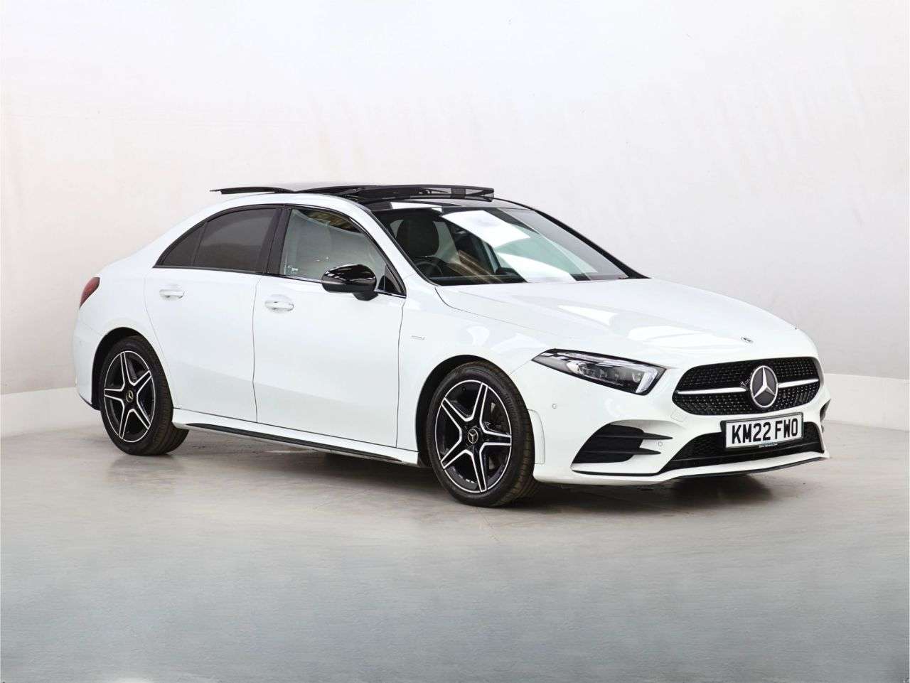A 2022 MERCEDES-BENZ A CLASS 2.0 A200d AMG Line Edition (Premium Plus) Saloon 4dr Diesel 8G-DCT Euro 6 ( A 2022 MERCEDES-BENZ A CLASS 2.0 A200d AMG Line Edition (Premium Plus) Saloon 4dr Diesel 8G-DCT Euro 6 (