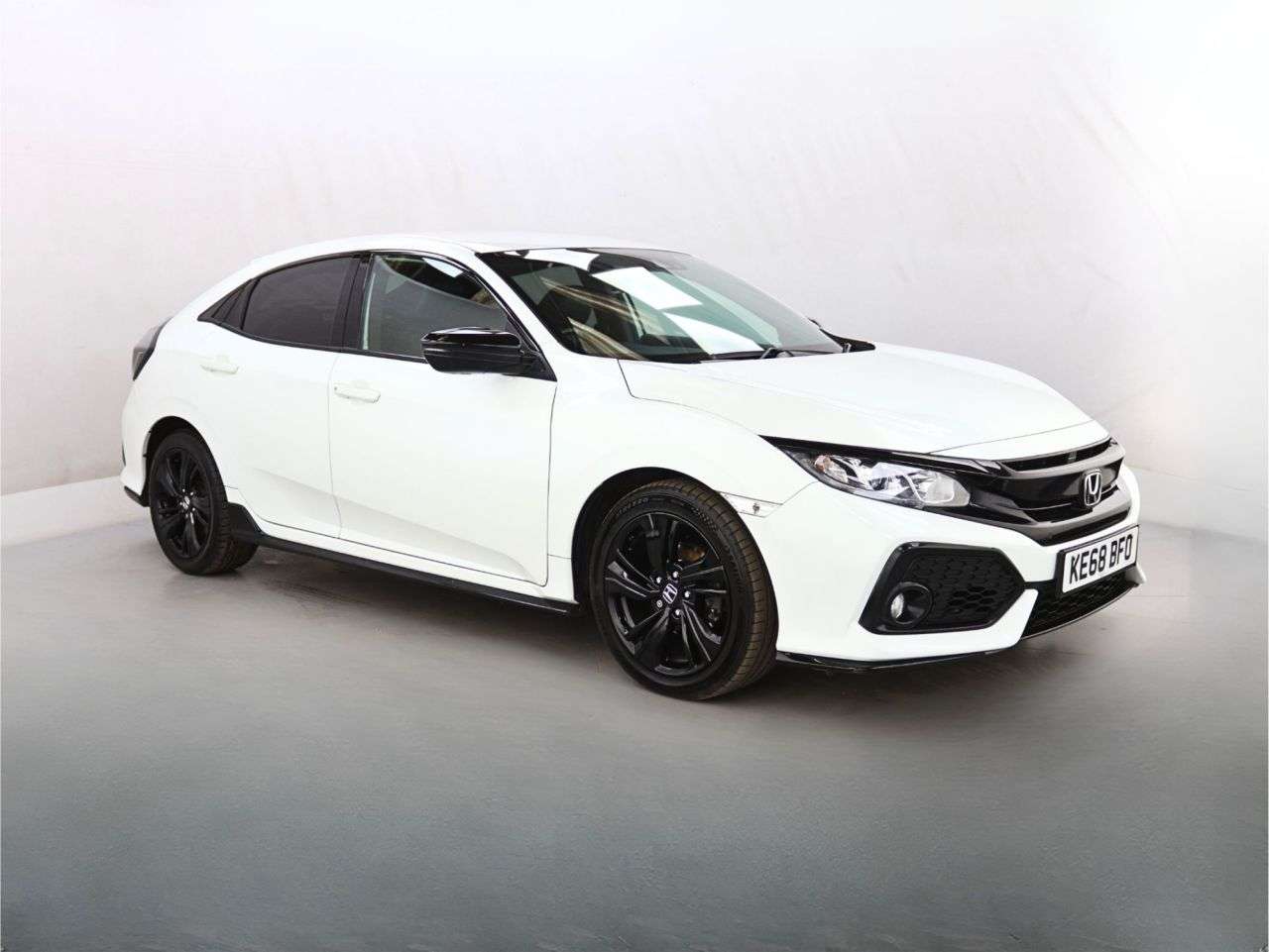 A 2018 HONDA CIVIC 1.0 VTEC Turbo Sport Line Hatchback 5dr Petrol Manual Euro 6 (s/s) (126 ps) A 2018 HONDA CIVIC 1.0 VTEC Turbo Sport Line Hatchback 5dr Petrol Manual Euro 6 (s/s) (126 ps)