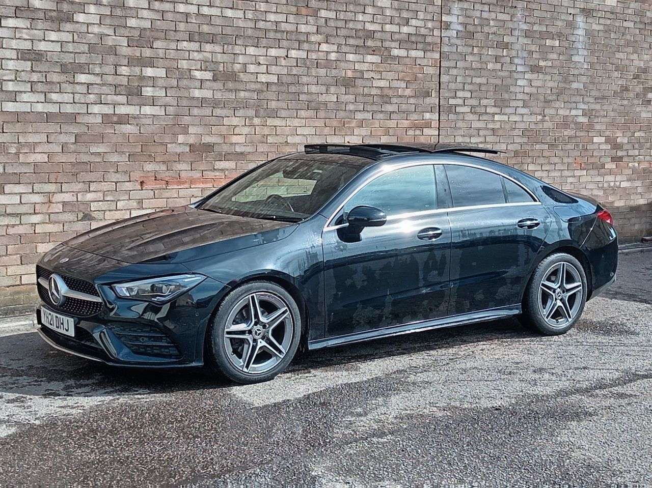 A 2021 MERCEDES-BENZ CLA CLASS 1.3 CLA180 AMG Line (Premium Plus 2) Coupe 4dr Petrol 7G-DCT Euro 6 (s/s) ( A 2021 MERCEDES-BENZ CLA CLASS 1.3 CLA180 AMG Line (Premium Plus 2) Coupe 4dr Petrol 7G-DCT Euro 6 (s/s) (