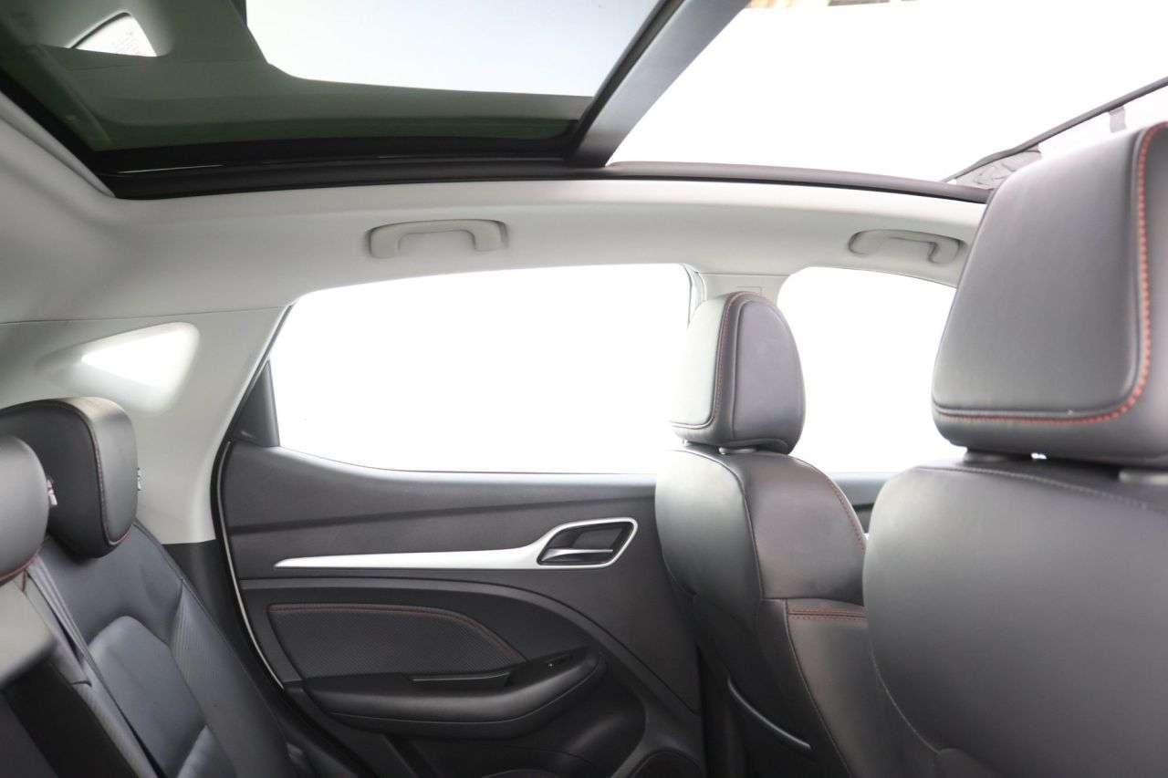 A 2023 MG MG ZS 72.6kWh Trophy Long Range SUV 5dr Electric Auto (156 ps) A 2023 MG MG ZS 72.6kWh Trophy Long Range SUV 5dr Electric Auto (156 ps)