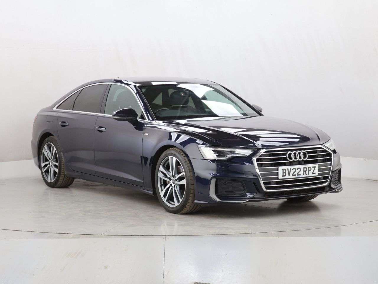 A 2022 AUDI A6 SALOON 2.0 TDI 40 S line Saloon 4dr Diesel S Tronic Euro 6 (s/s) (204 ps) A 2022 AUDI A6 SALOON 2.0 TDI 40 S line Saloon 4dr Diesel S Tronic Euro 6 (s/s) (204 ps)