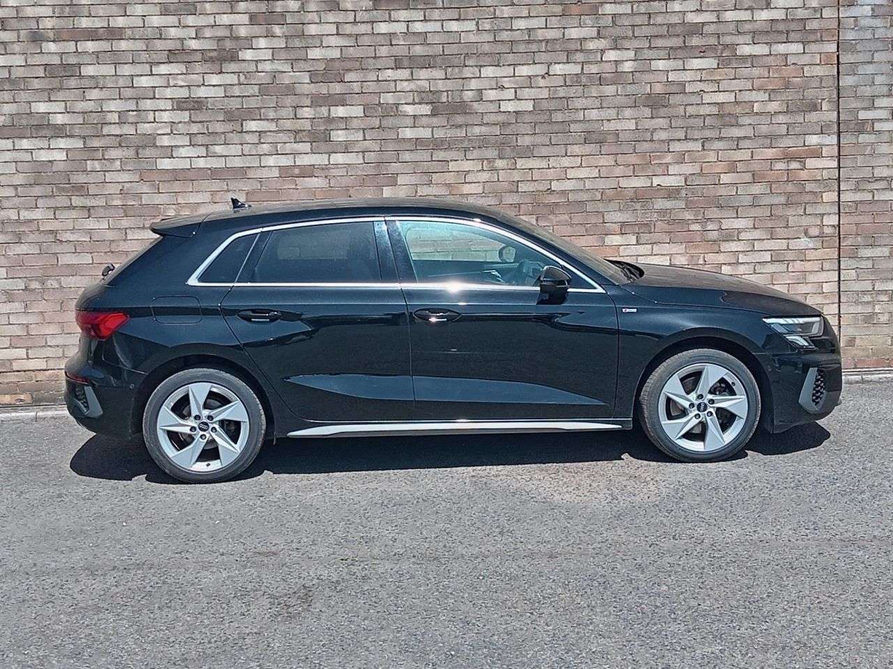 A 2022 AUDI A3 1.4 TFSIe 40 S line Sportback 5dr Petrol Plug-in Hybrid S Tronic Euro 6 (s/ A 2022 AUDI A3 1.4 TFSIe 40 S line Sportback 5dr Petrol Plug-in Hybrid S Tronic Euro 6 (s/