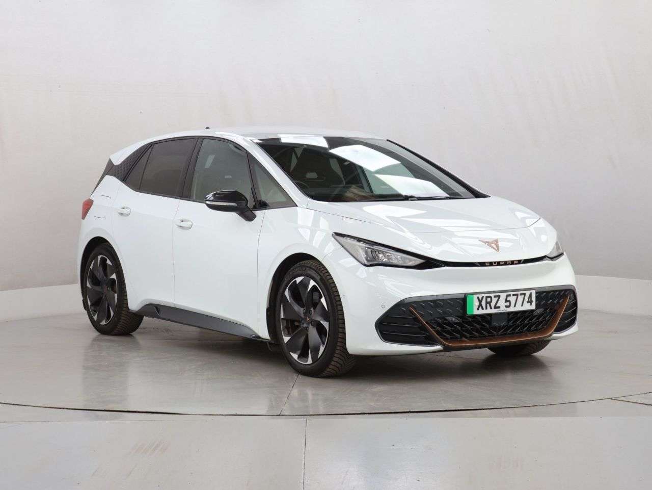 A 2022 CUPRA BORN 58kWh V2 Hatchback 5dr Electric Auto (204 ps) A 2022 CUPRA BORN 58kWh V2 Hatchback 5dr Electric Auto (204 ps)
