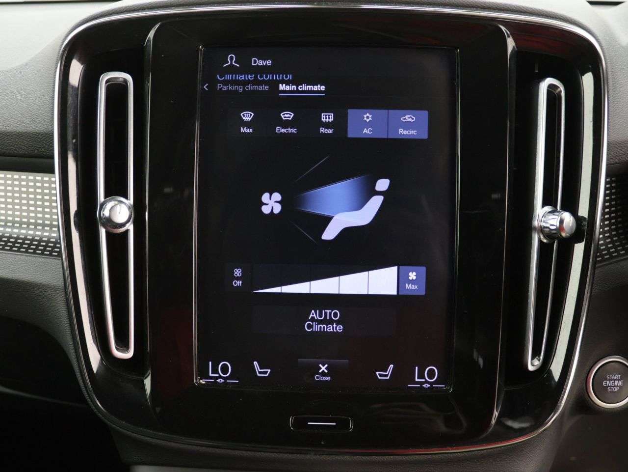 2019 VOLVO XC40 2019 VOLVO XC40