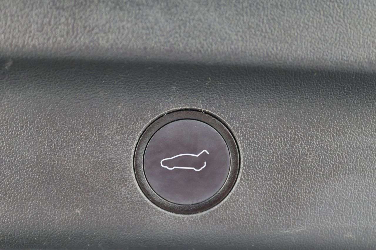 2023 TESLA MODEL Y 2023 TESLA MODEL Y