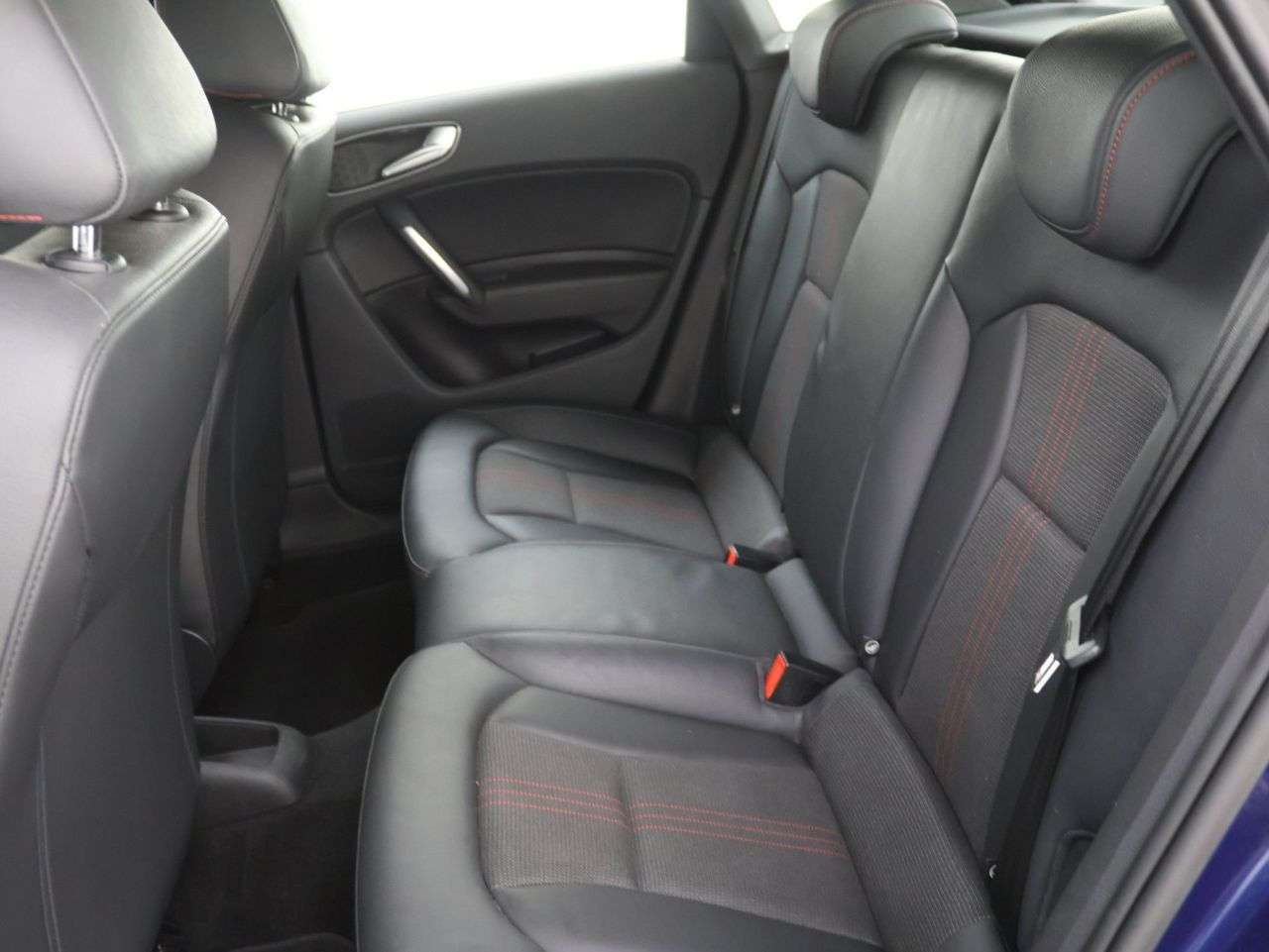 2016 AUDI S1 2016 AUDI S1