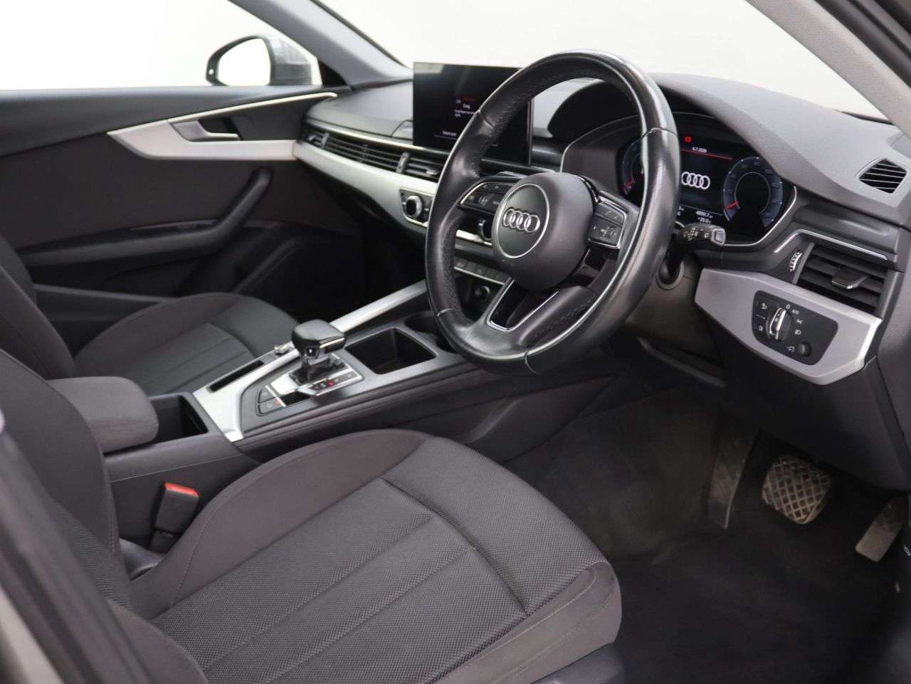 2021 AUDI A4 AVANT 2021 AUDI A4 AVANT