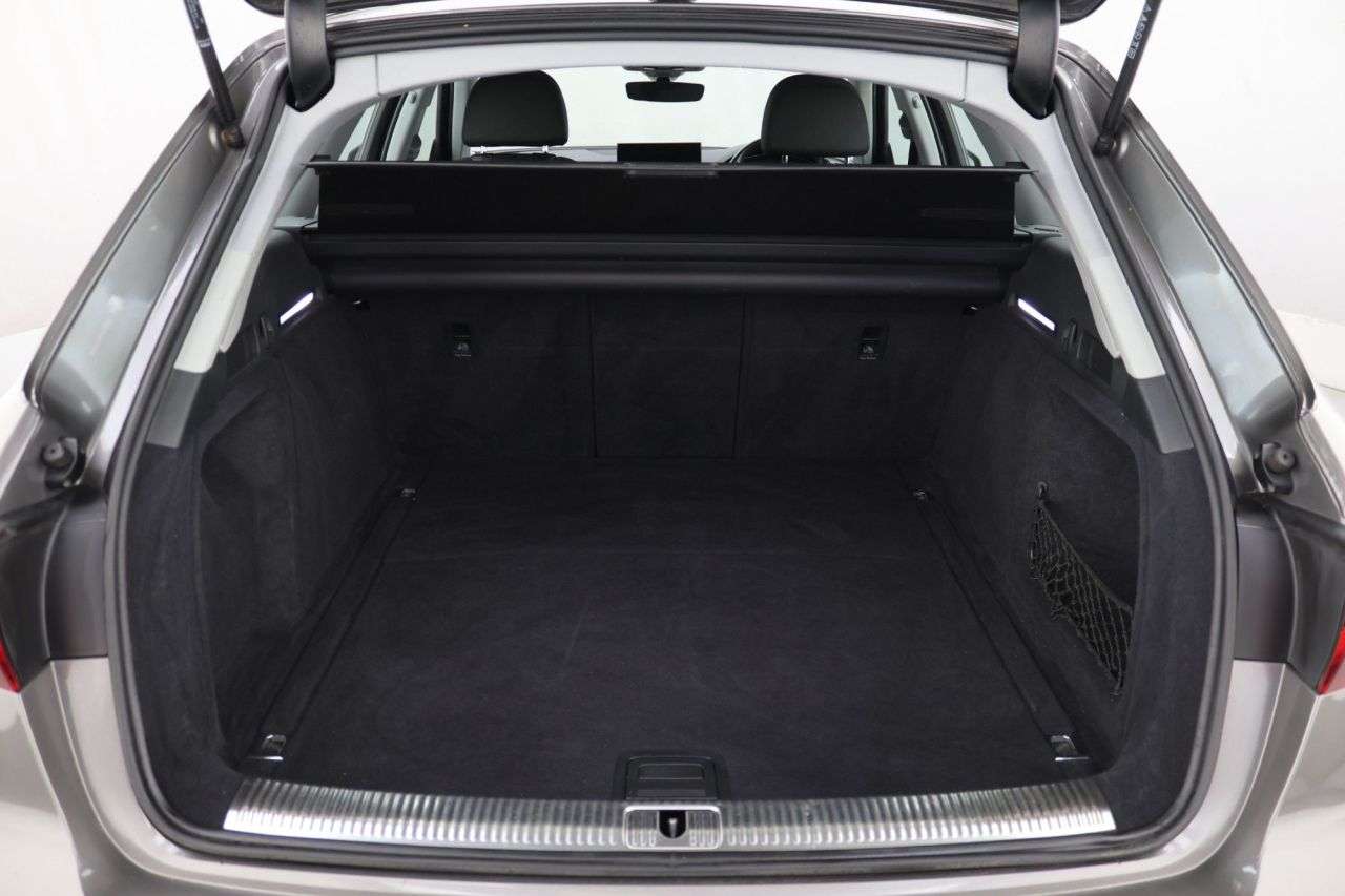 2021 AUDI A4 AVANT 2021 AUDI A4 AVANT