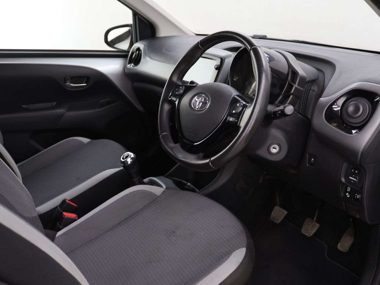 2021 TOYOTA AYGO 2021 TOYOTA AYGO
