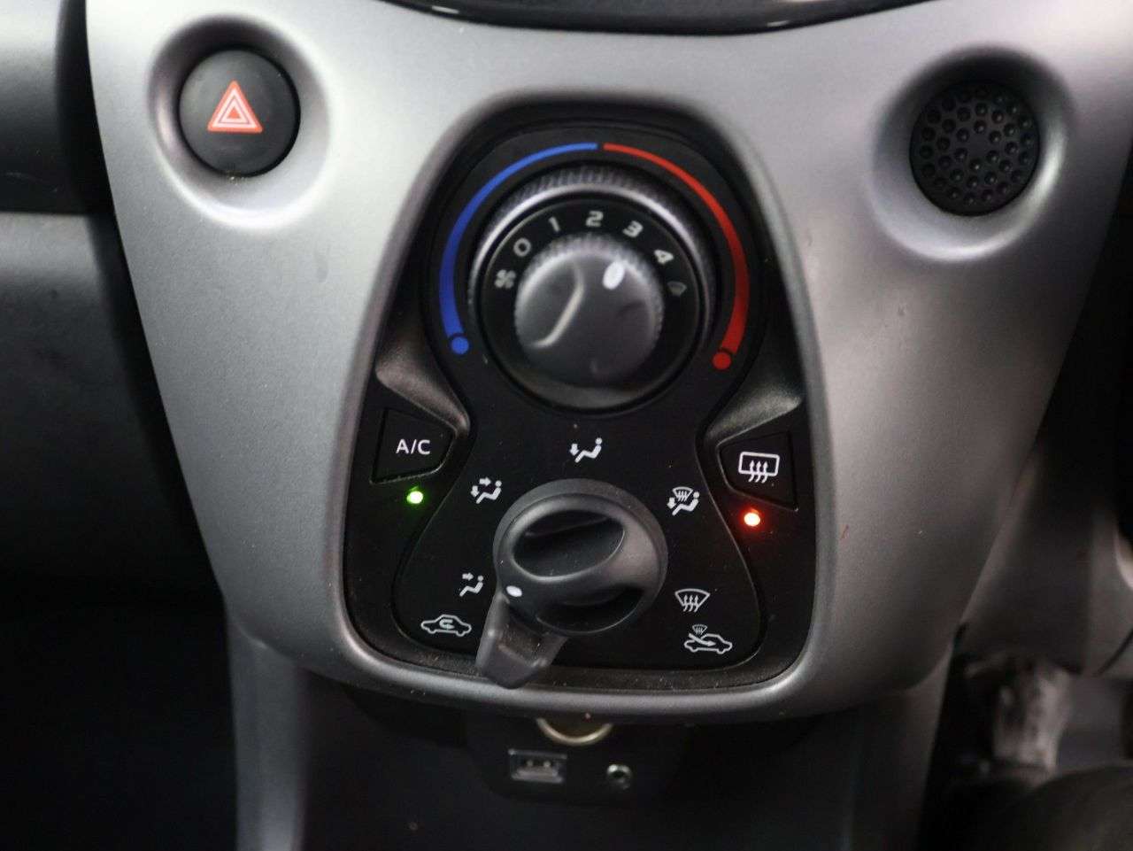 2021 TOYOTA AYGO 2021 TOYOTA AYGO