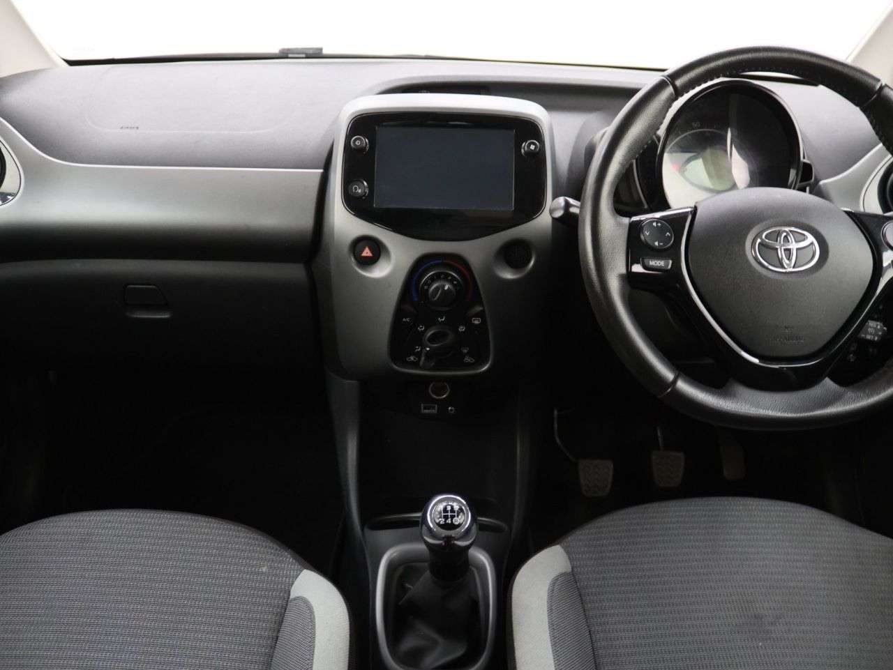 2021 TOYOTA AYGO 2021 TOYOTA AYGO