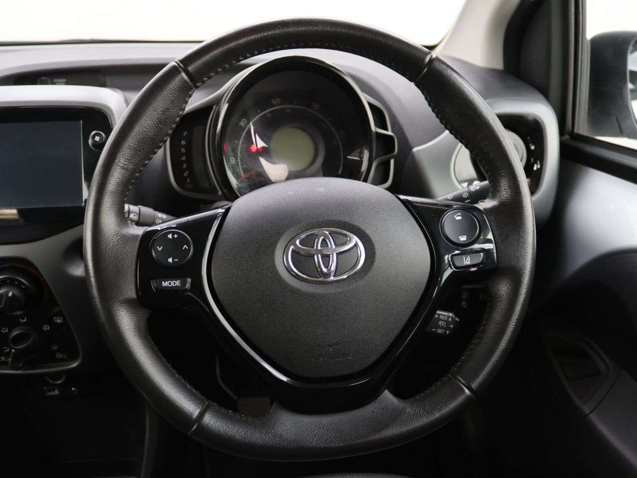 2021 TOYOTA AYGO 2021 TOYOTA AYGO
