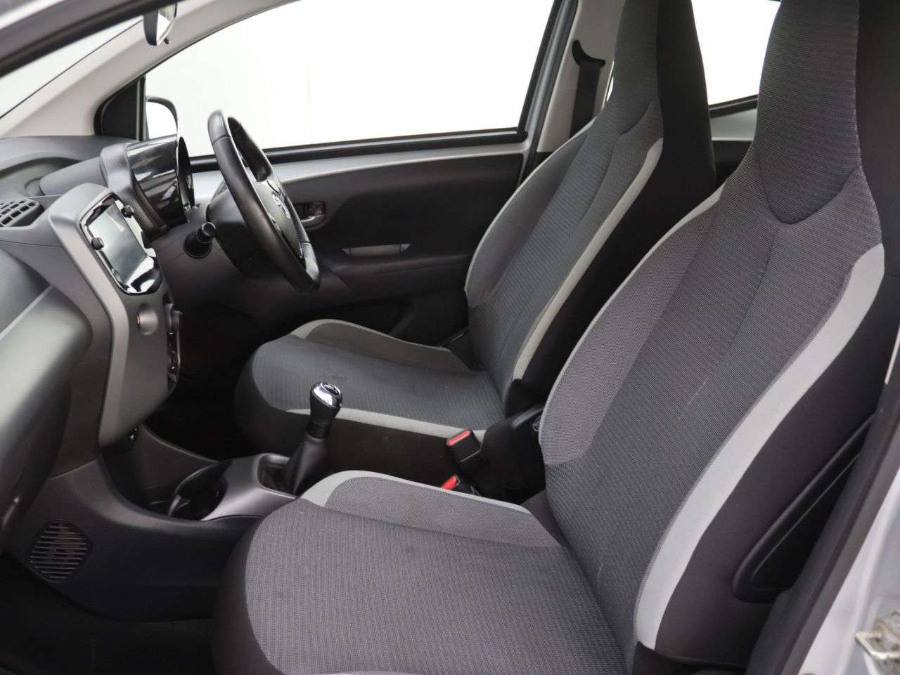 2021 TOYOTA AYGO 2021 TOYOTA AYGO