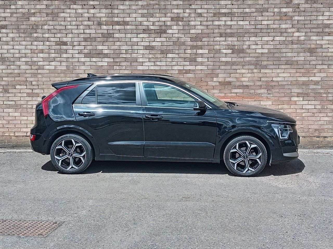 A 2023 KIA NIRO 1.6h GDi 3 SUV 5dr Petrol Hybrid DCT Euro 6 (s/s) (139 bhp) A 2023 KIA NIRO 1.6h GDi 3 SUV 5dr Petrol Hybrid DCT Euro 6 (s/s) (139 bhp)