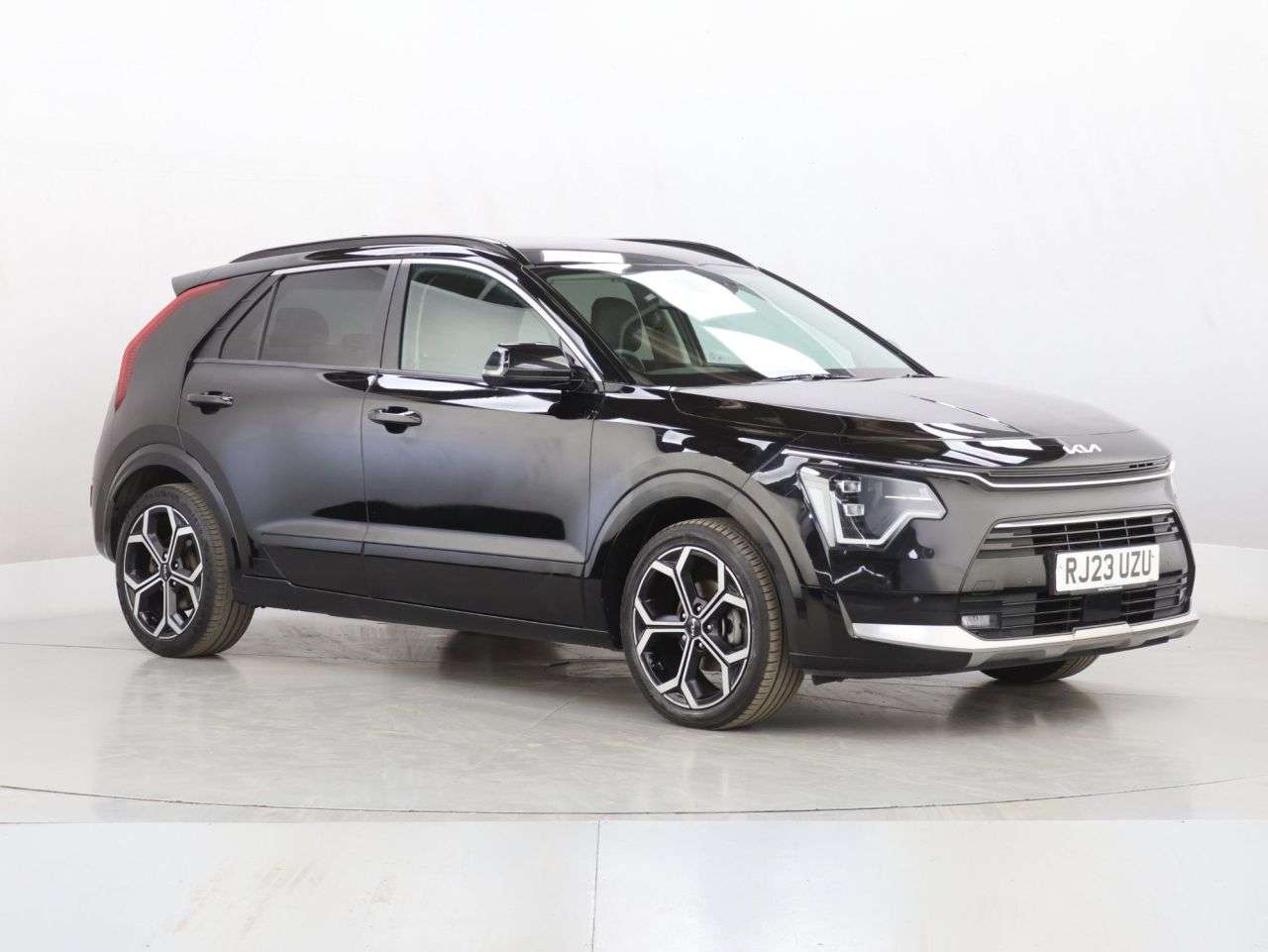 A 2023 KIA NIRO 1.6h GDi 3 SUV 5dr Petrol Hybrid DCT Euro 6 (s/s) (139 bhp) A 2023 KIA NIRO 1.6h GDi 3 SUV 5dr Petrol Hybrid DCT Euro 6 (s/s) (139 bhp)