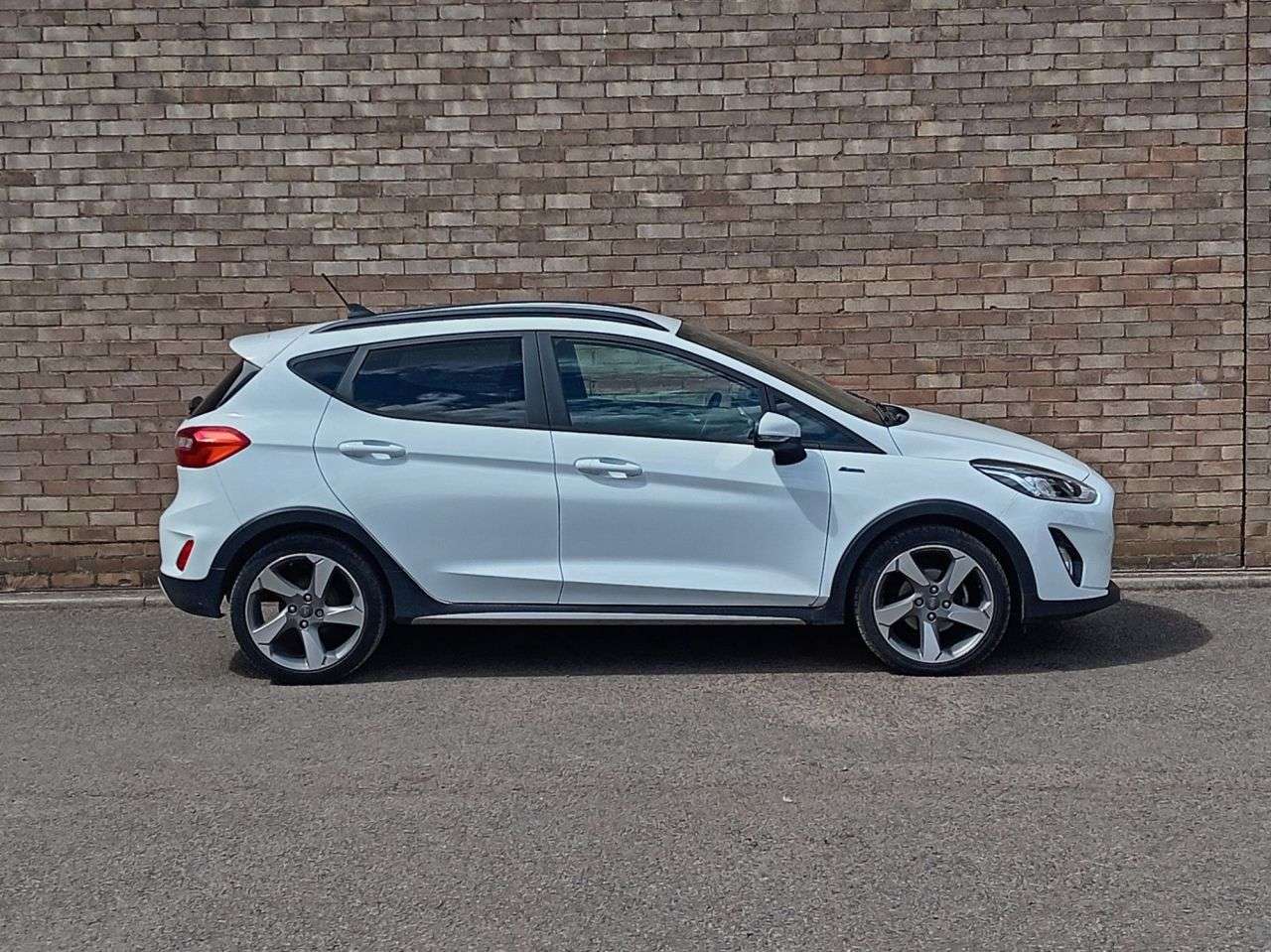 A 2020 FORD FIESTA 1.0T EcoBoost MHEV Active Edition Hatchback 5dr Petrol Manual Euro 6 (s/s) A 2020 FORD FIESTA 1.0T EcoBoost MHEV Active Edition Hatchback 5dr Petrol Manual Euro 6 (s/s)