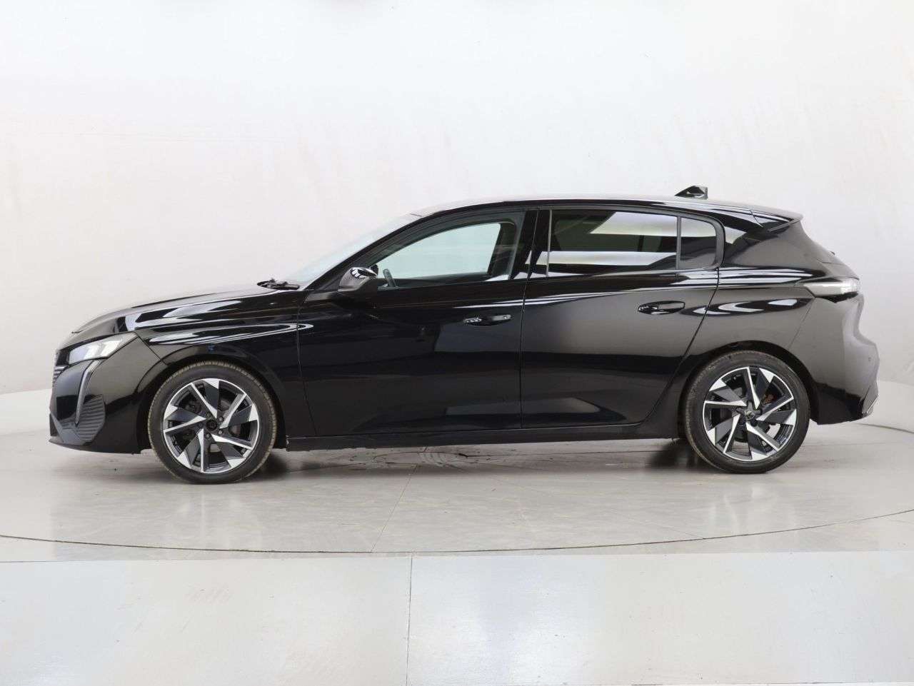 A 2023 PEUGEOT 308 1.2 PureTech Allure Premium Hatchback 5dr Petrol EAT Euro 6 (s/s) (130 ps) A 2023 PEUGEOT 308 1.2 PureTech Allure Premium Hatchback 5dr Petrol EAT Euro 6 (s/s) (130 ps)