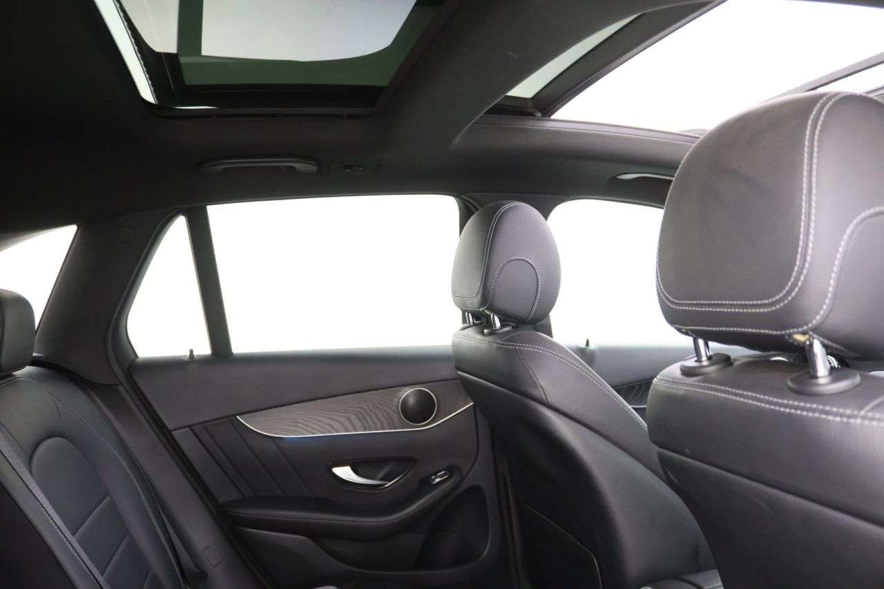 A 2019 MERCEDES-BENZ GLC CLASS 2.0 GLC250 AMG Night Edition SUV 5dr Petrol G-Tronic+ 4MATIC Euro 6 (s/s) ( A 2019 MERCEDES-BENZ GLC CLASS 2.0 GLC250 AMG Night Edition SUV 5dr Petrol G-Tronic+ 4MATIC Euro 6 (s/s) (