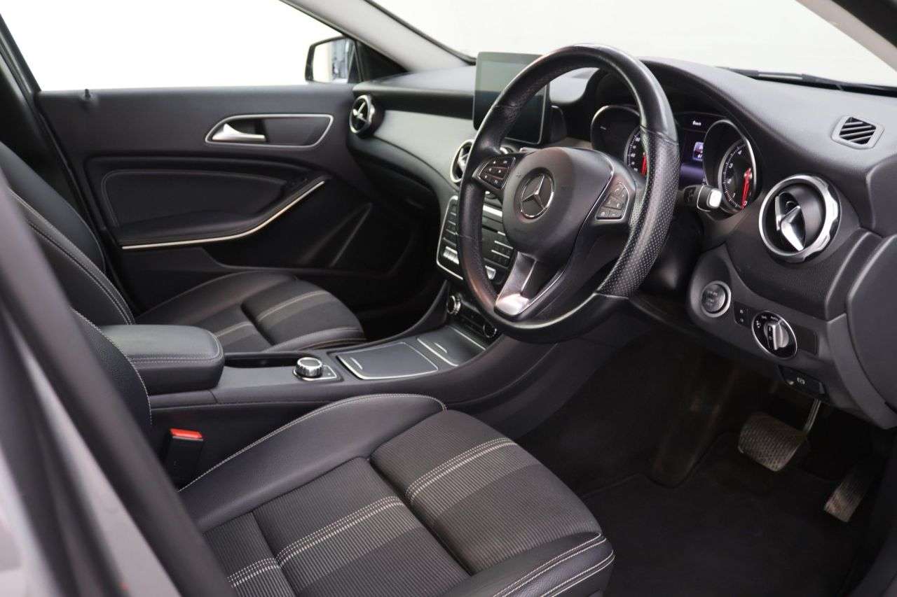2019 MERCEDES-BENZ GLA CLASS 2019 MERCEDES-BENZ GLA CLASS