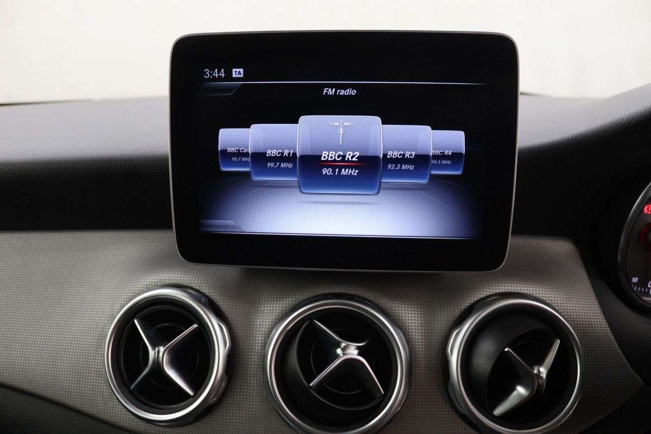 2019 MERCEDES-BENZ GLA CLASS 2019 MERCEDES-BENZ GLA CLASS